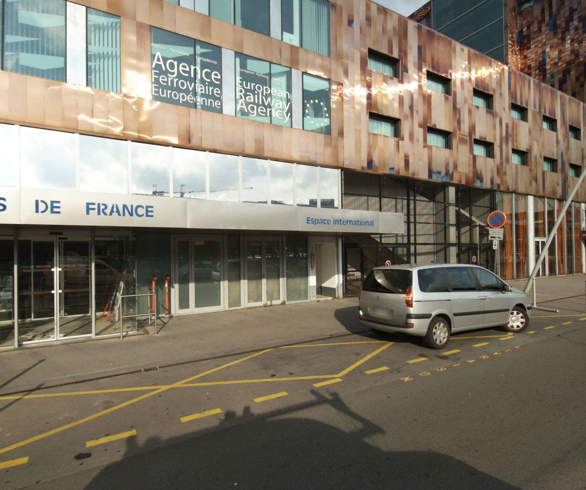 Street view near Hilton Lille, La Madeleine — © melimmergis (CC BY-SA · Mapillary)