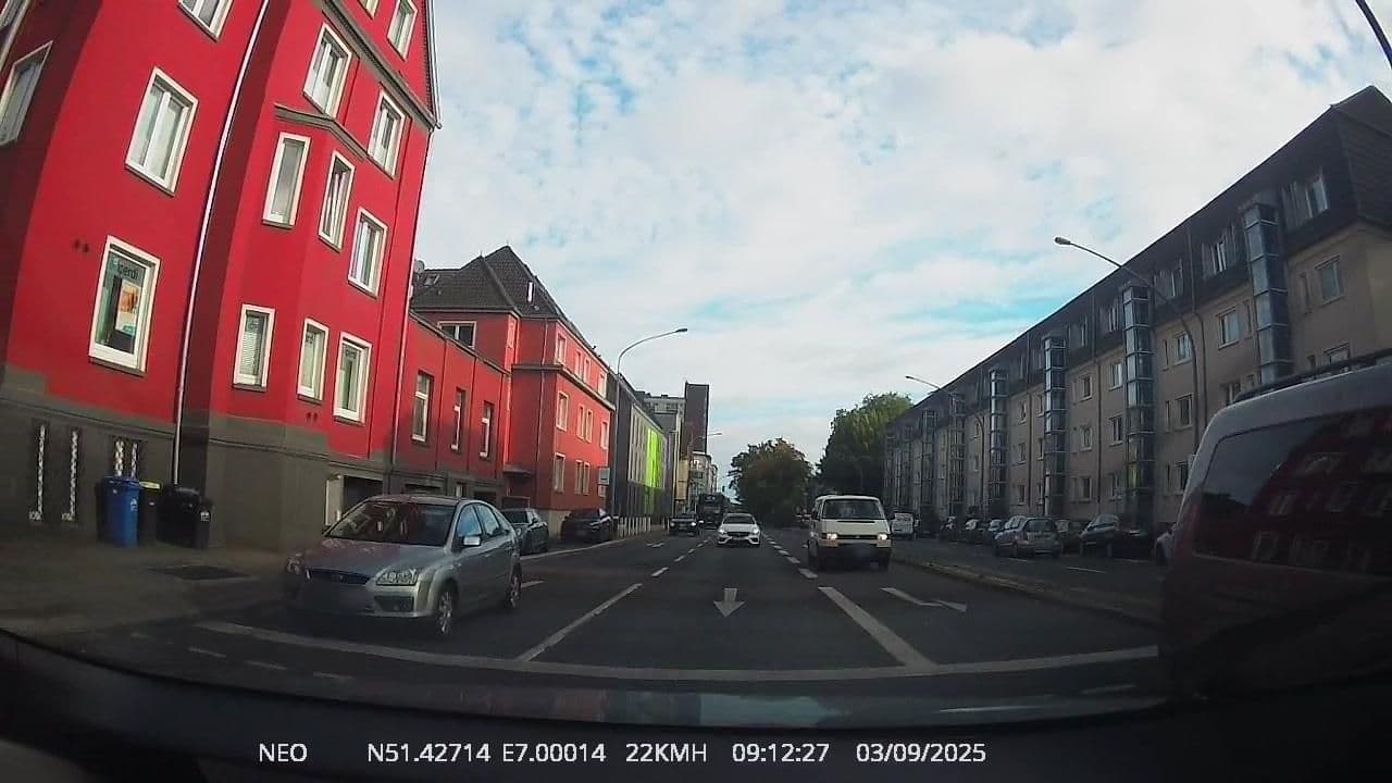 Street view near Georges Hotel & Boardinghouse, Essen — © TechniPorter (CC BY-SA · Mapillary)