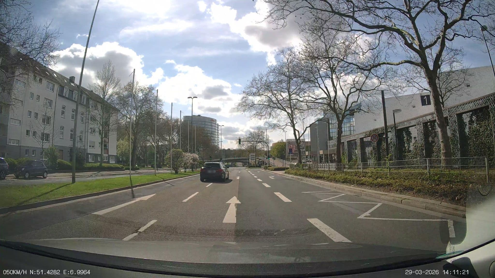 Street view near Ru Quartier, Essen — © heetENkoel (CC BY-SA · Mapillary)
