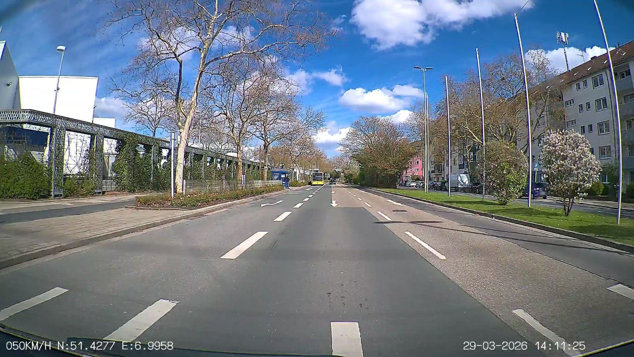 Street view near Messe-Appartements, Essen — © heetENkoel (CC BY-SA · Mapillary)