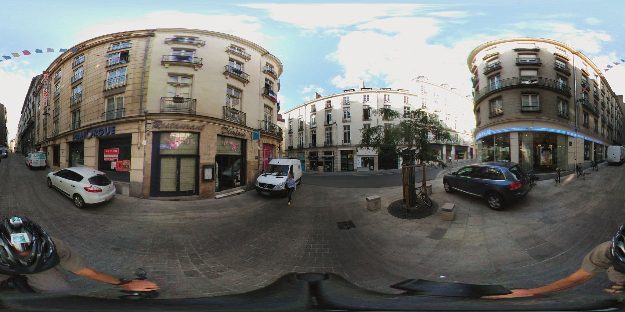 Street view near Maisons du Monde, Nantes — © cartocite (CC BY-SA · Mapillary)
