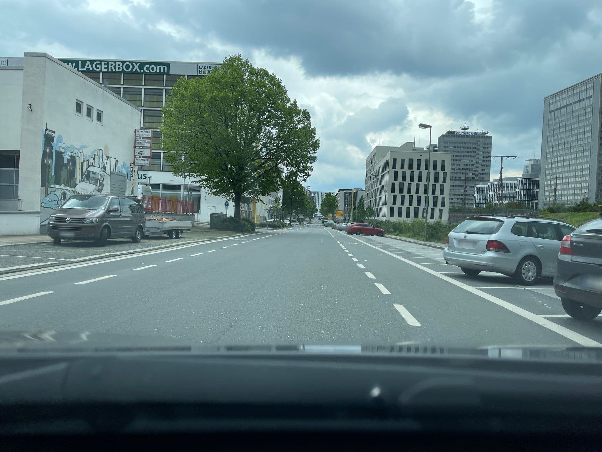 Street view near Kamer 105, Essen — © jakre73 (CC BY-SA · Mapillary)