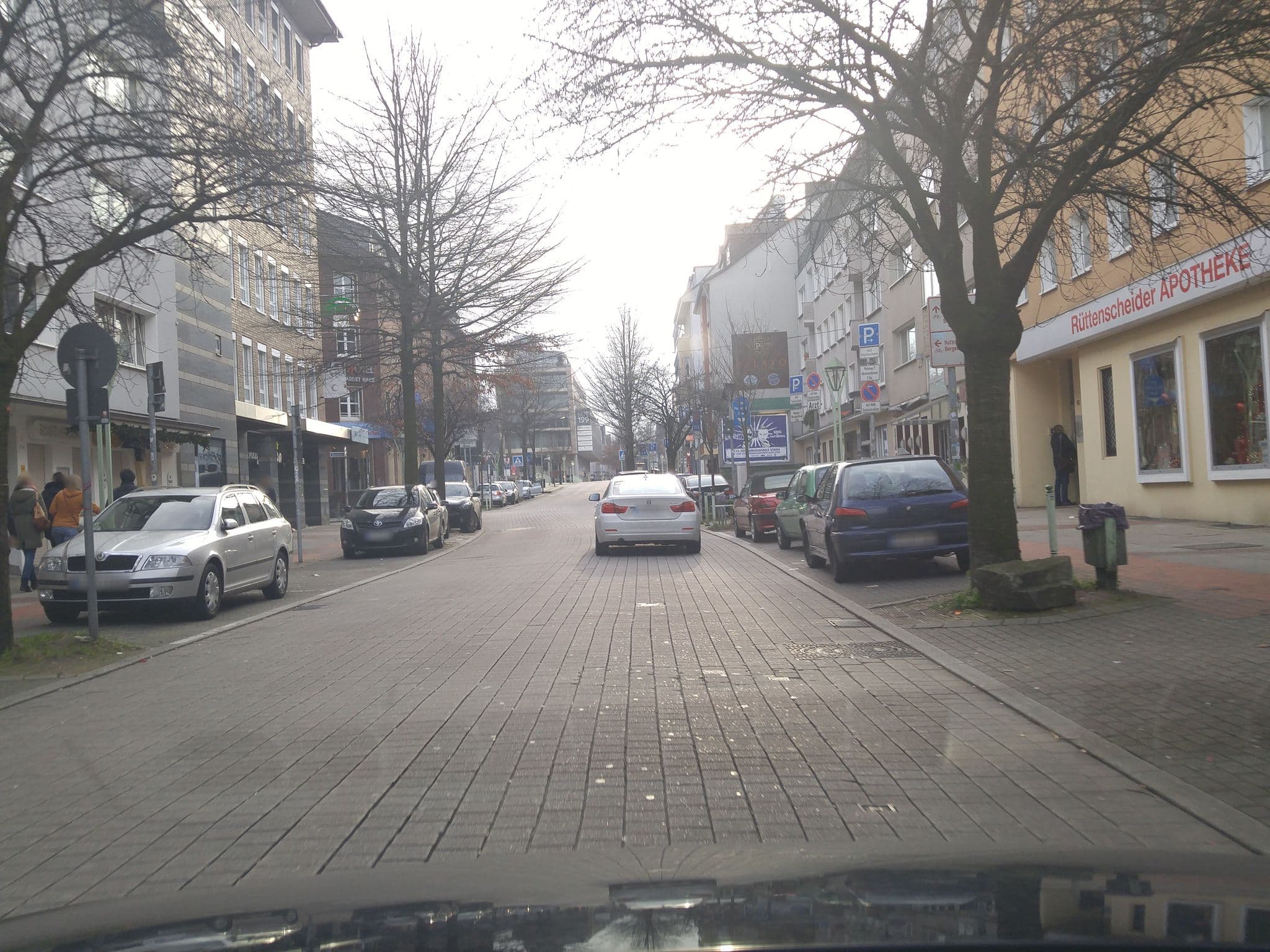 Street view near Lorenz Hotel, Essen — © changchun1 (CC BY-SA · Mapillary)