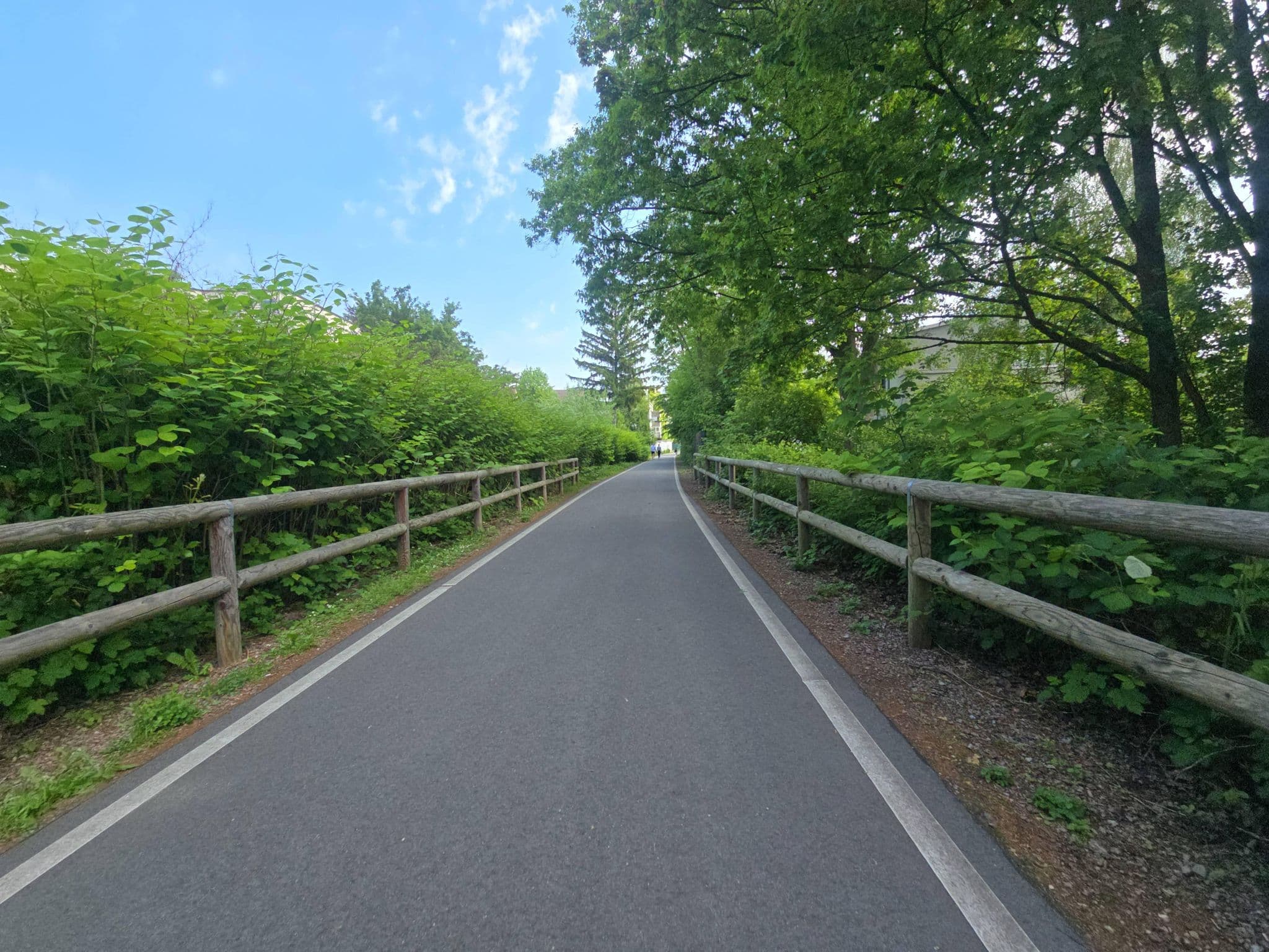 Street view near MBS Hotelbetriebs GmbH, Essen — © changchun1 (CC BY-SA · Mapillary)