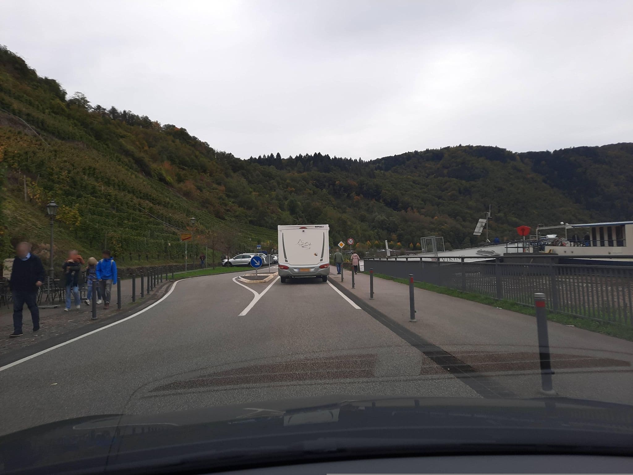 Street view near Erna Burg, Bruttig-Fankel — © Lowiekse (CC BY-SA · Mapillary)