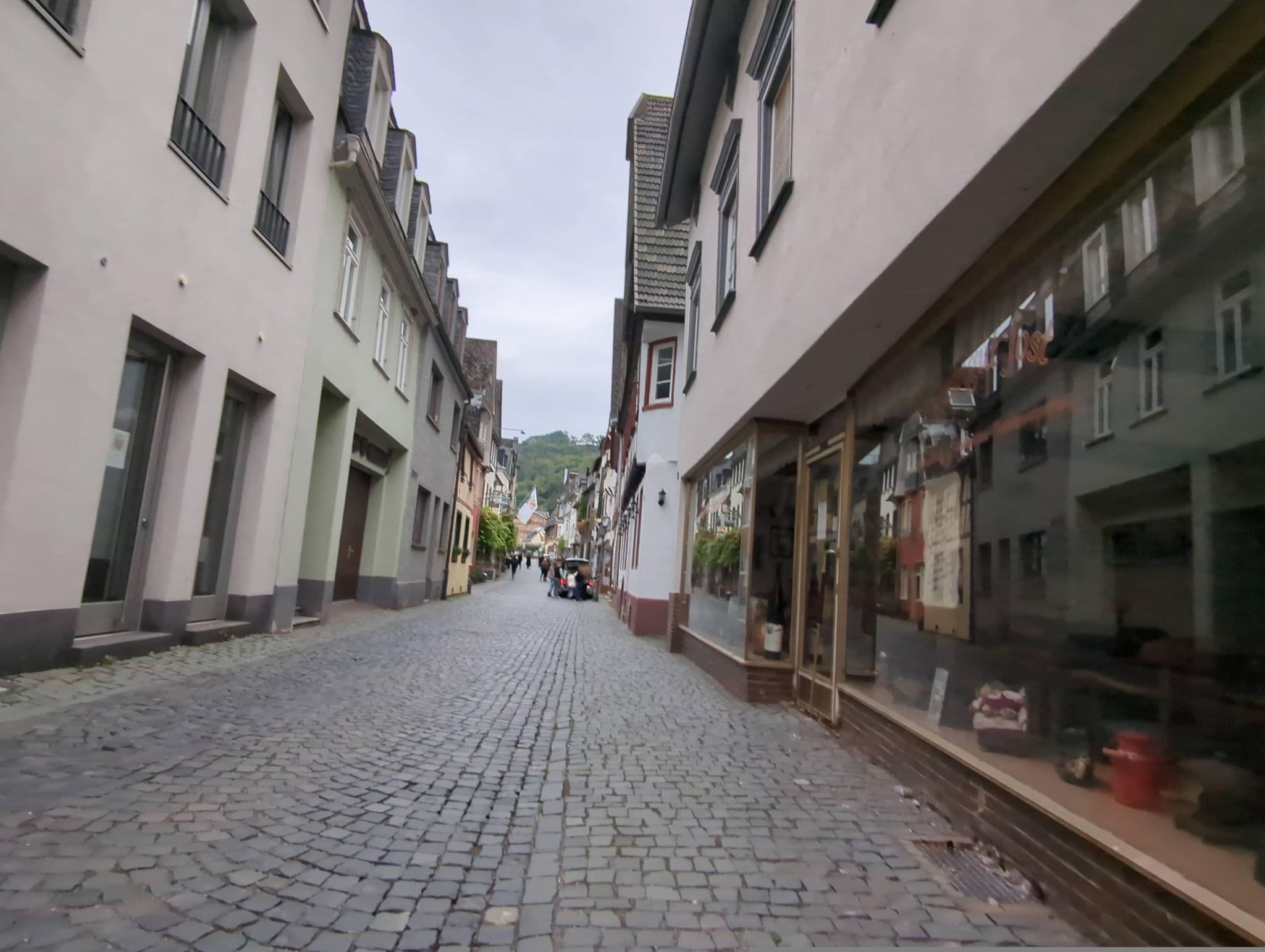 Street view near Pension Lettie, Bacharach — © miguel_andrade (CC BY-SA · Mapillary)