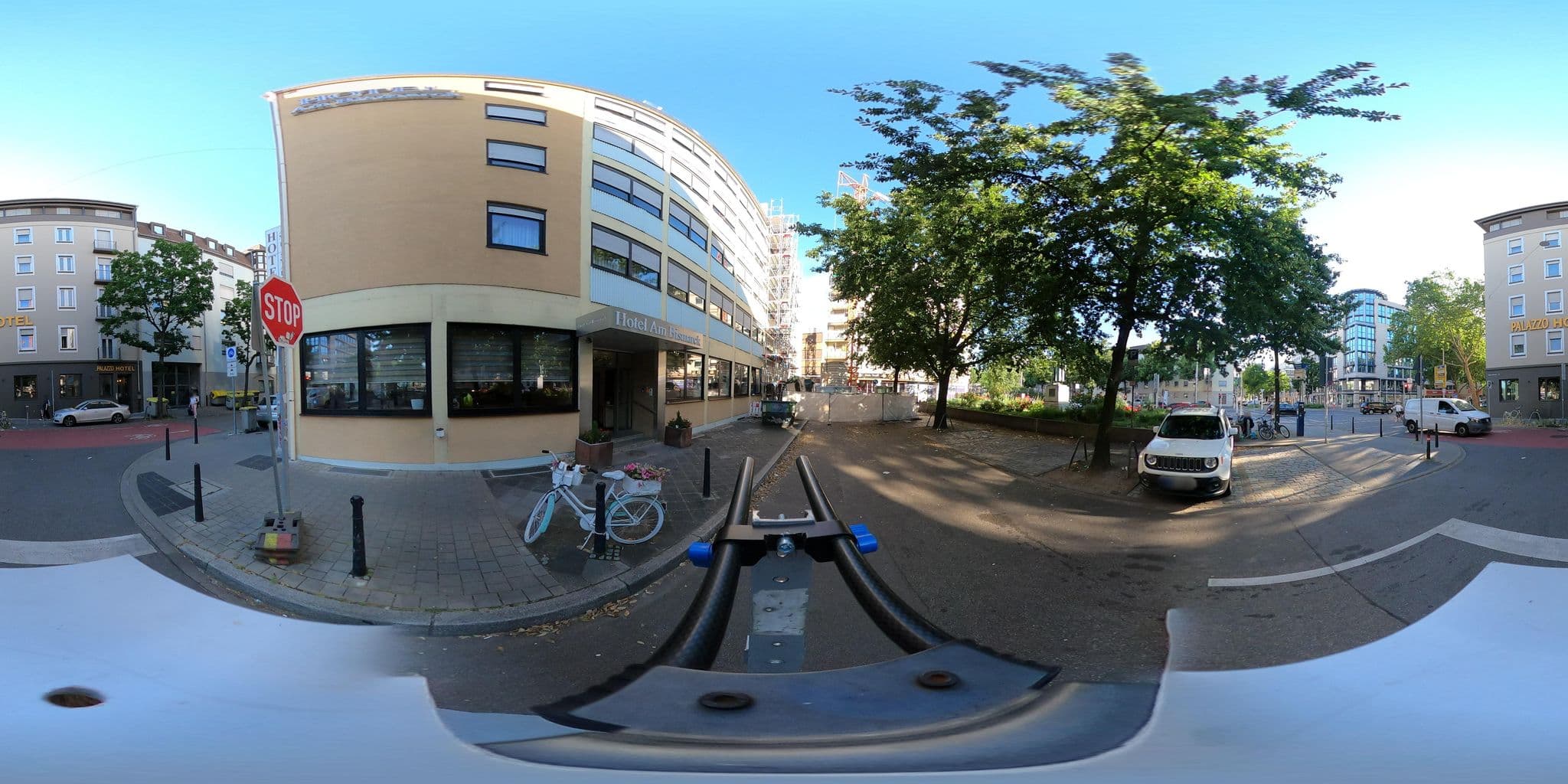 Street view near City-Elite-Hotelbetriebs GmbH, Mannheim — © wegavision (CC BY-SA · Mapillary)