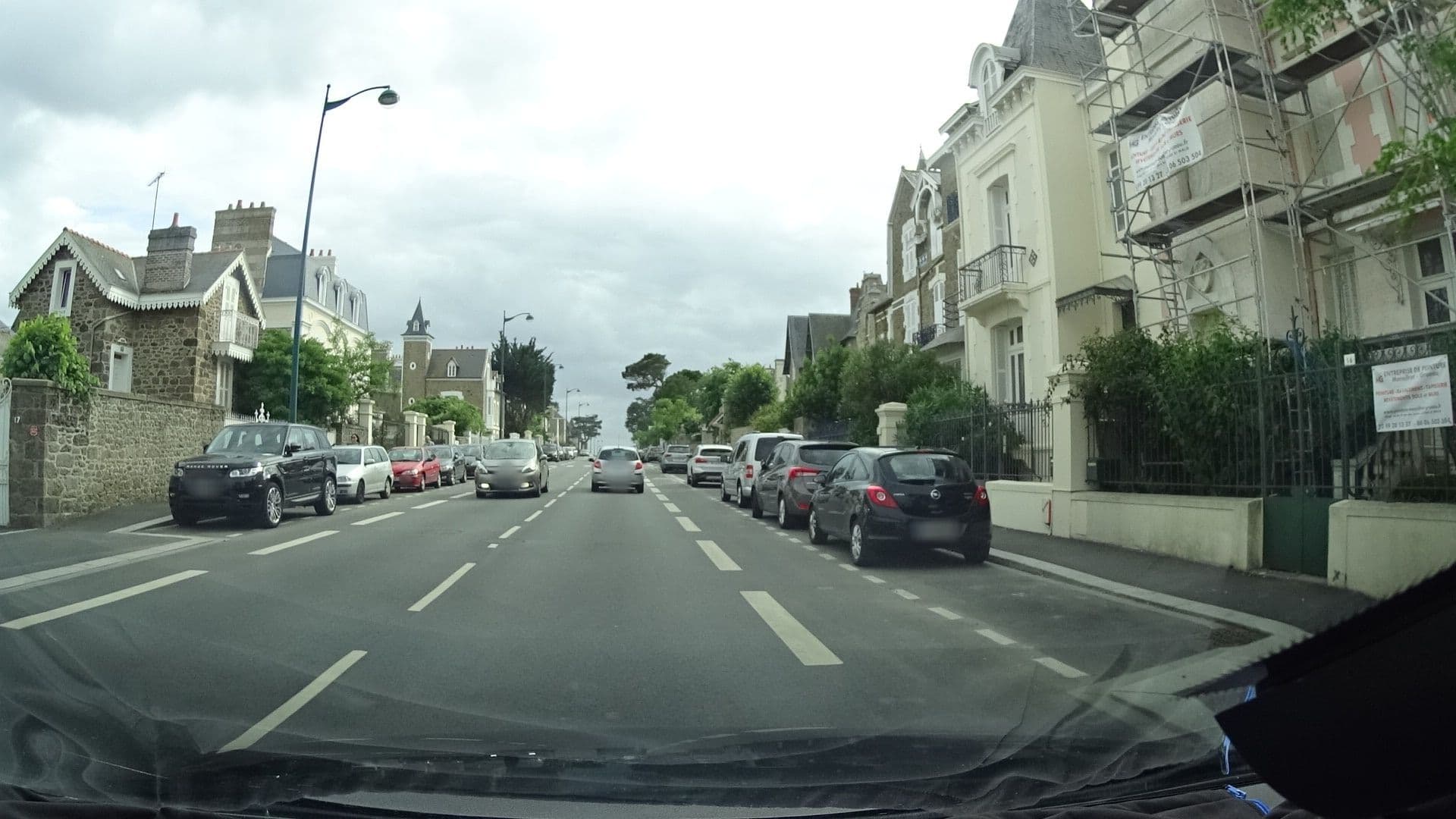 Street view near Hôtel Eden, Saint-Malo — © ljbouere (CC BY-SA · Mapillary)