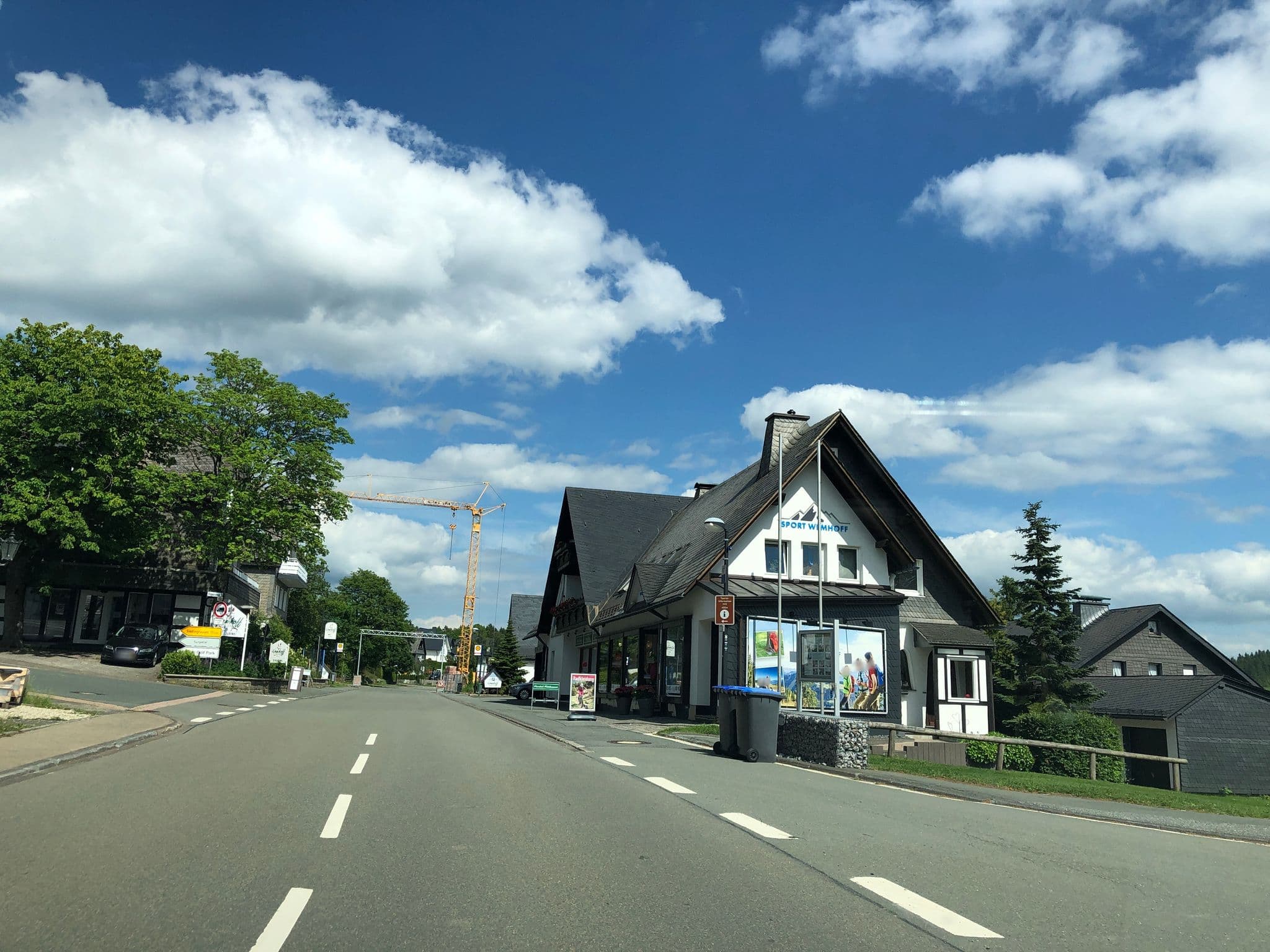 Street view near Familie Hanses, Winterberg — © chuck (CC BY-SA · Mapillary)