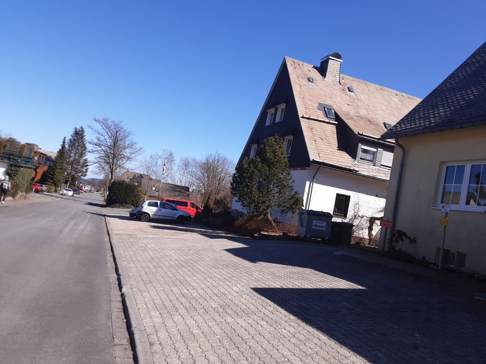 Street view near Bergblick Ferienhaus Winterberg, Winterberg — © blebbi (CC BY-SA · Mapillary)