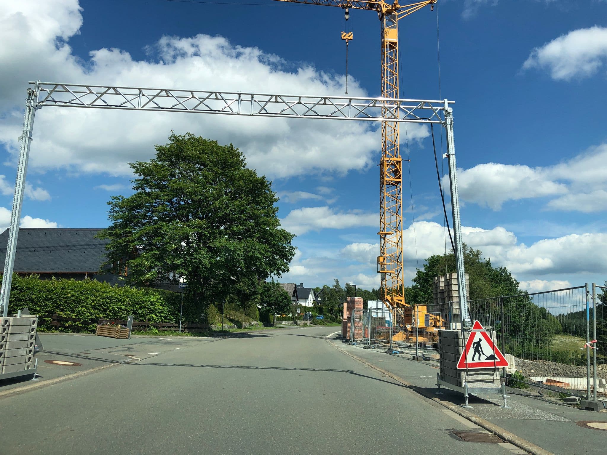 Street view near Pension Haus Linden, Winterberg — © chuck (CC BY-SA · Mapillary)