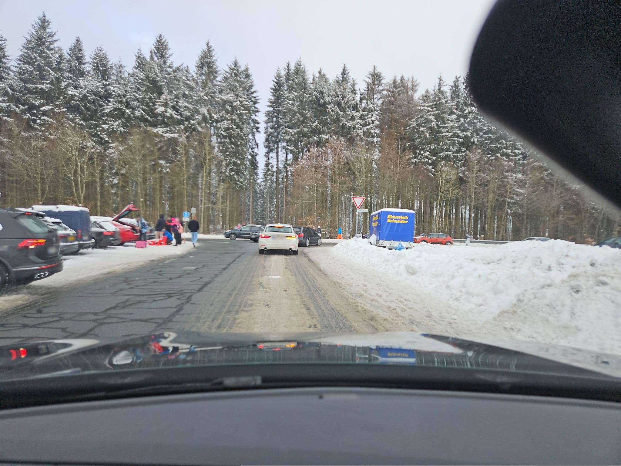 Street view near Smart Resorts Azur, Winterberg — © toho (CC BY-SA · Mapillary)