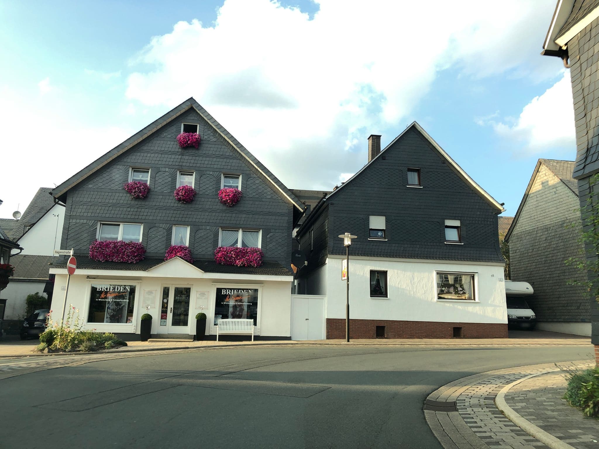 Street view near Rudolf Wahle Pension, Winterberg — © chuck (CC BY-SA · Mapillary)
