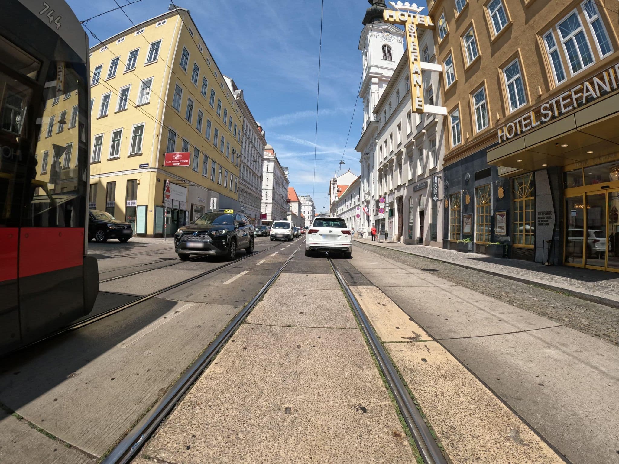 Street view near Stefanie, Innere Stadt — © erias (CC BY-SA · Mapillary)