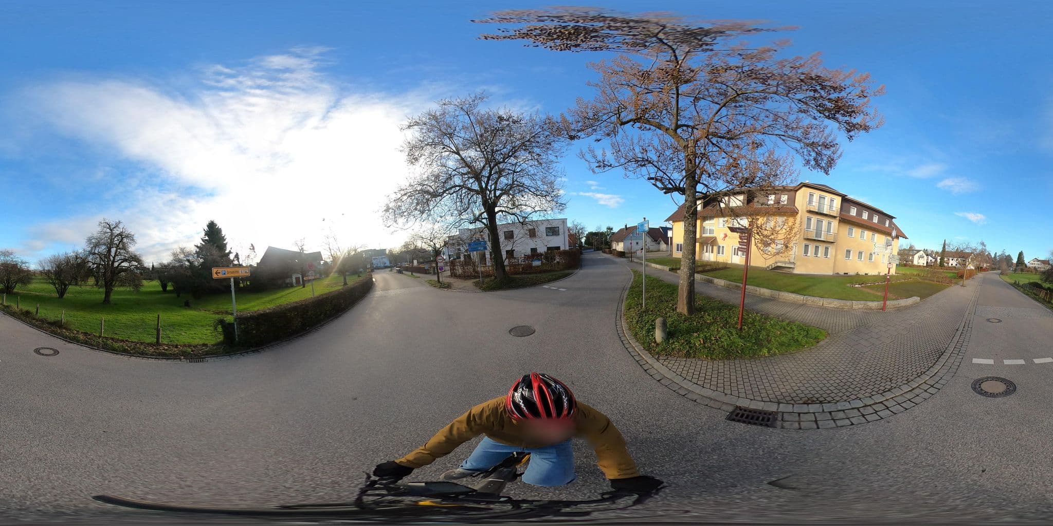 Street view near Oskar Zwisler, Kressbronn am Bodensee — © RadNETZ (CC BY-SA · Mapillary)