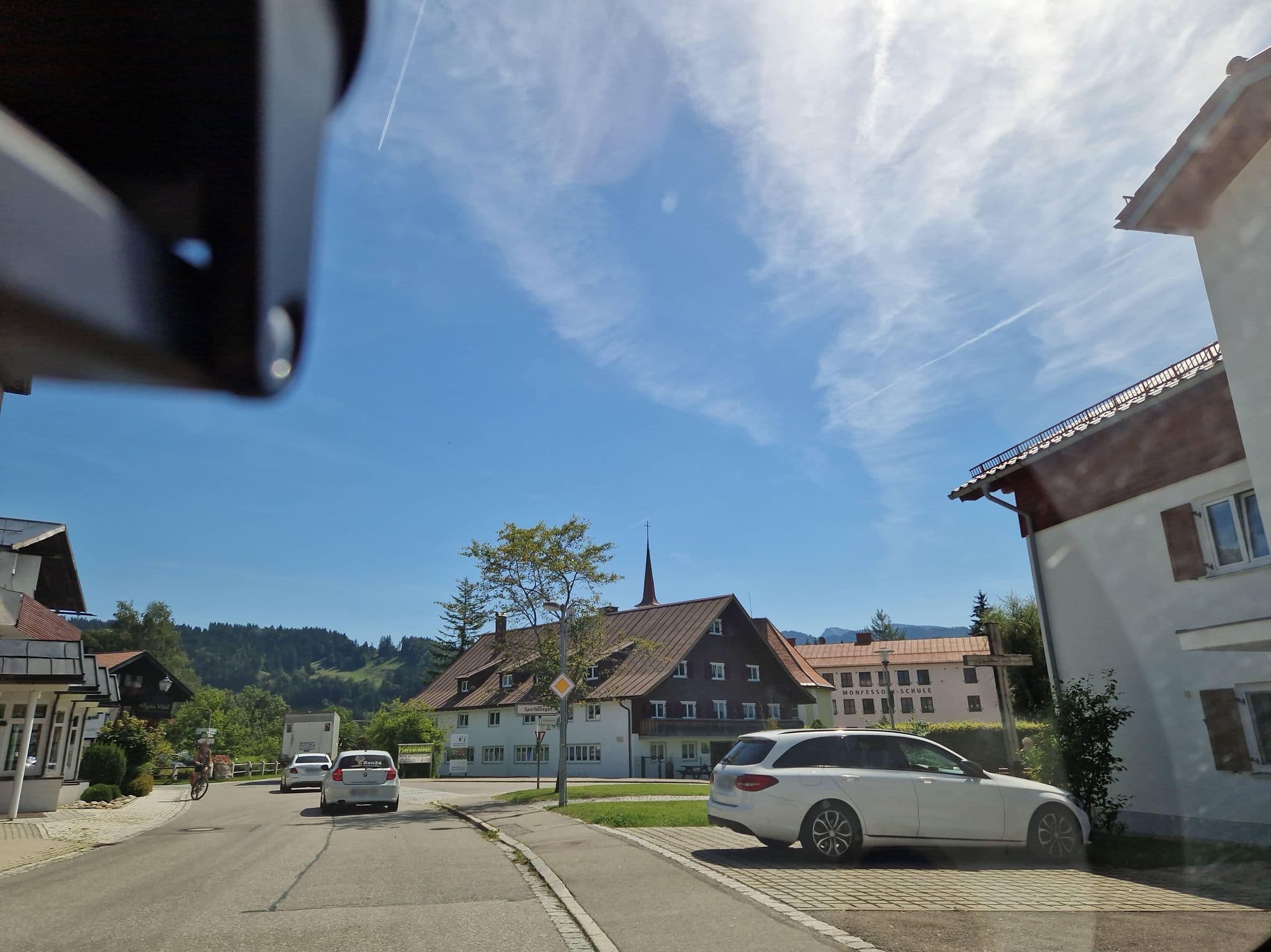 Street view near Allgäu Vital Golf & Wellness, Oberstaufen — © mcliquid (CC BY-SA · Mapillary)