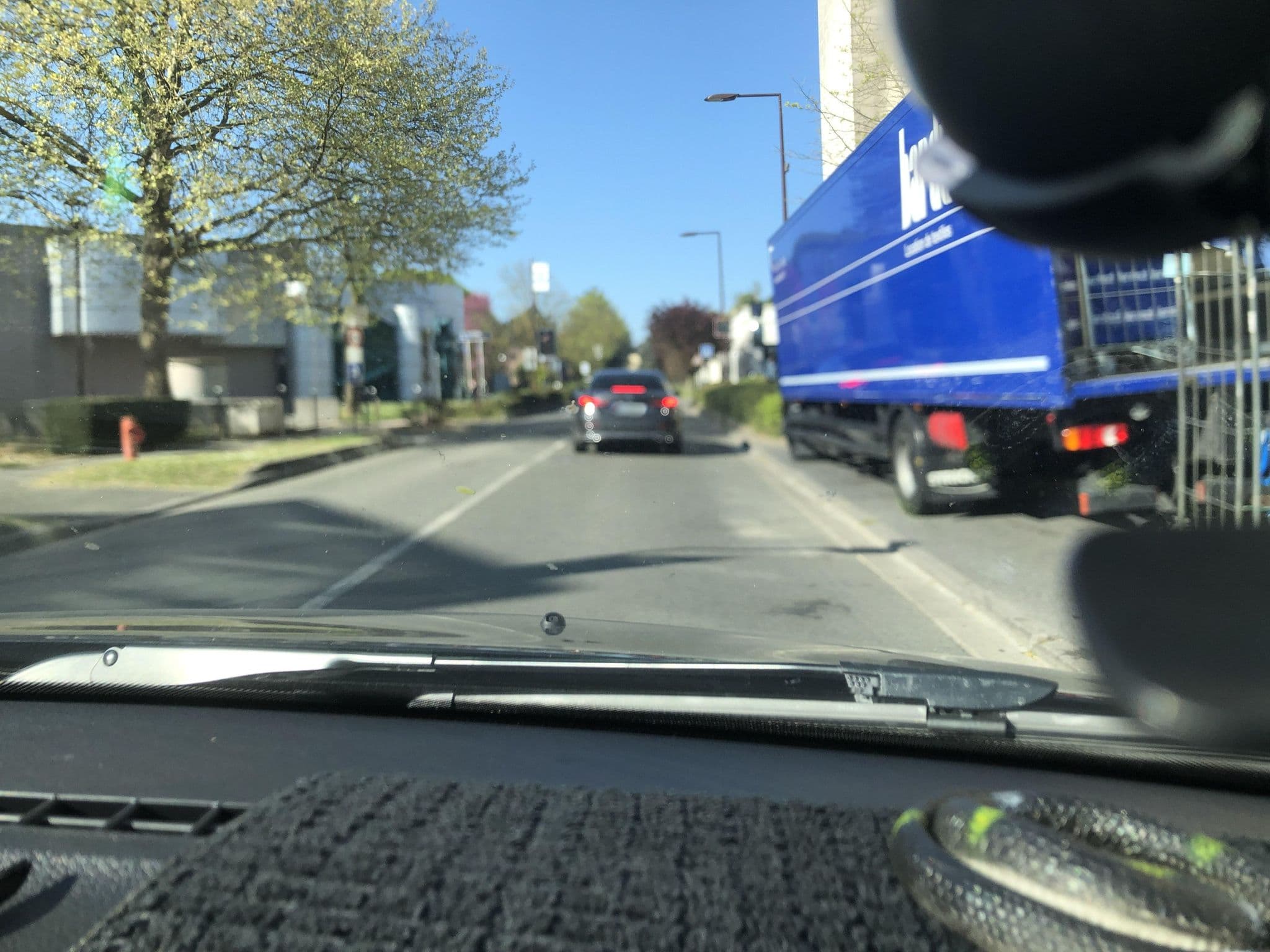 Street view near B&B HOTEL, Roissy-en-France — © didoudidi77 (CC BY-SA · Mapillary)