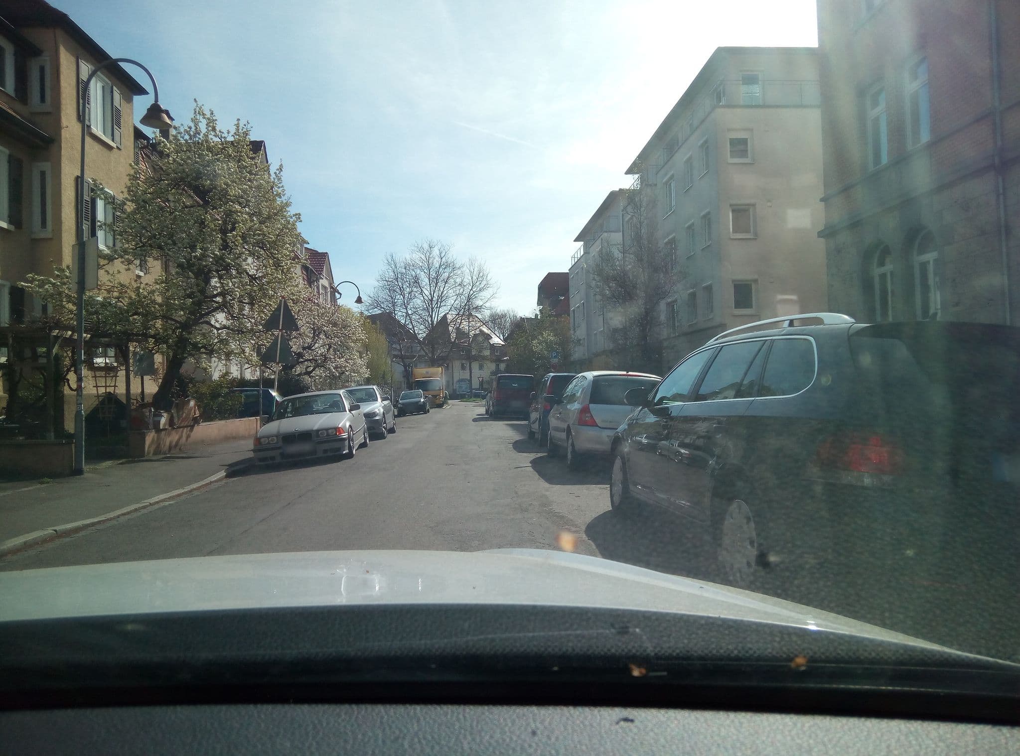 Street view near Die kleine Stadtfarm, Tübingen — © dktue (CC BY-SA · Mapillary)
