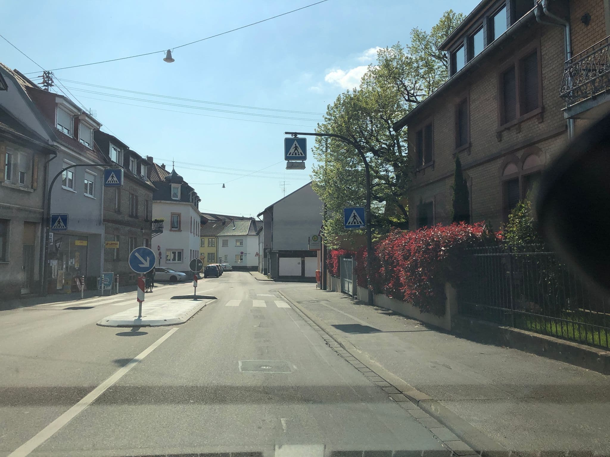 Street view near Gästehaus Conny, Heidelberg — © knistertoni (CC BY-SA · Mapillary)