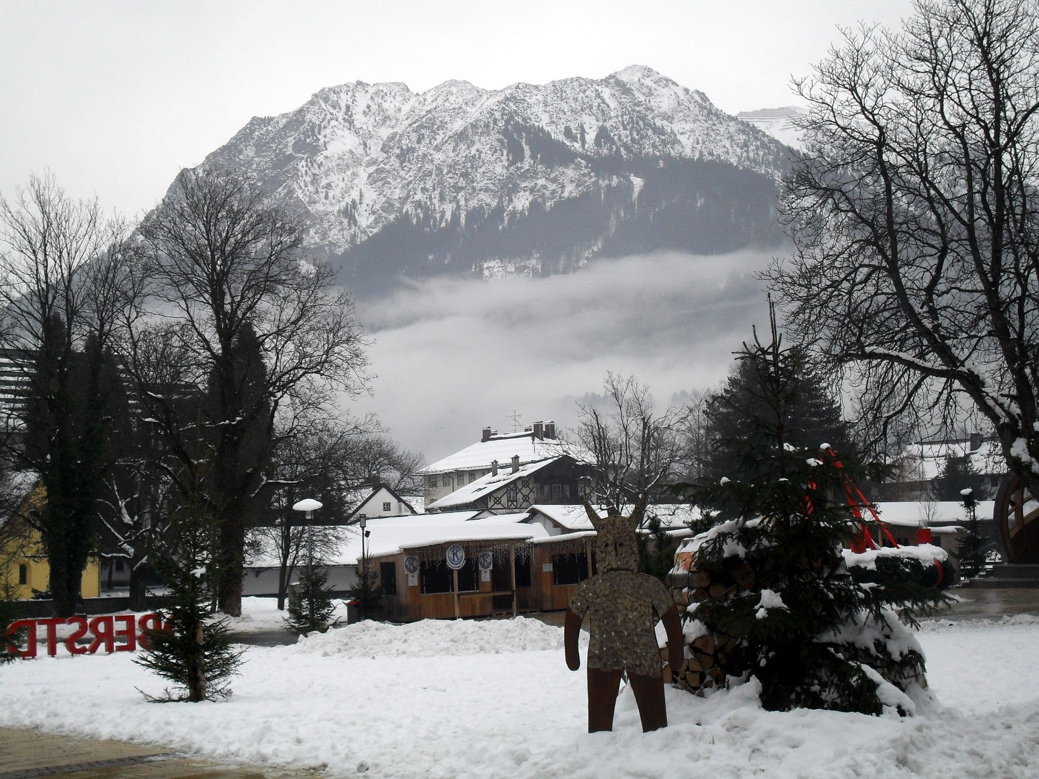 Street view near Alpenflair Ferienwohnungen Whg 214 Schanzenblick, Oberstdorf — © akovt (CC BY-SA · Mapillary)