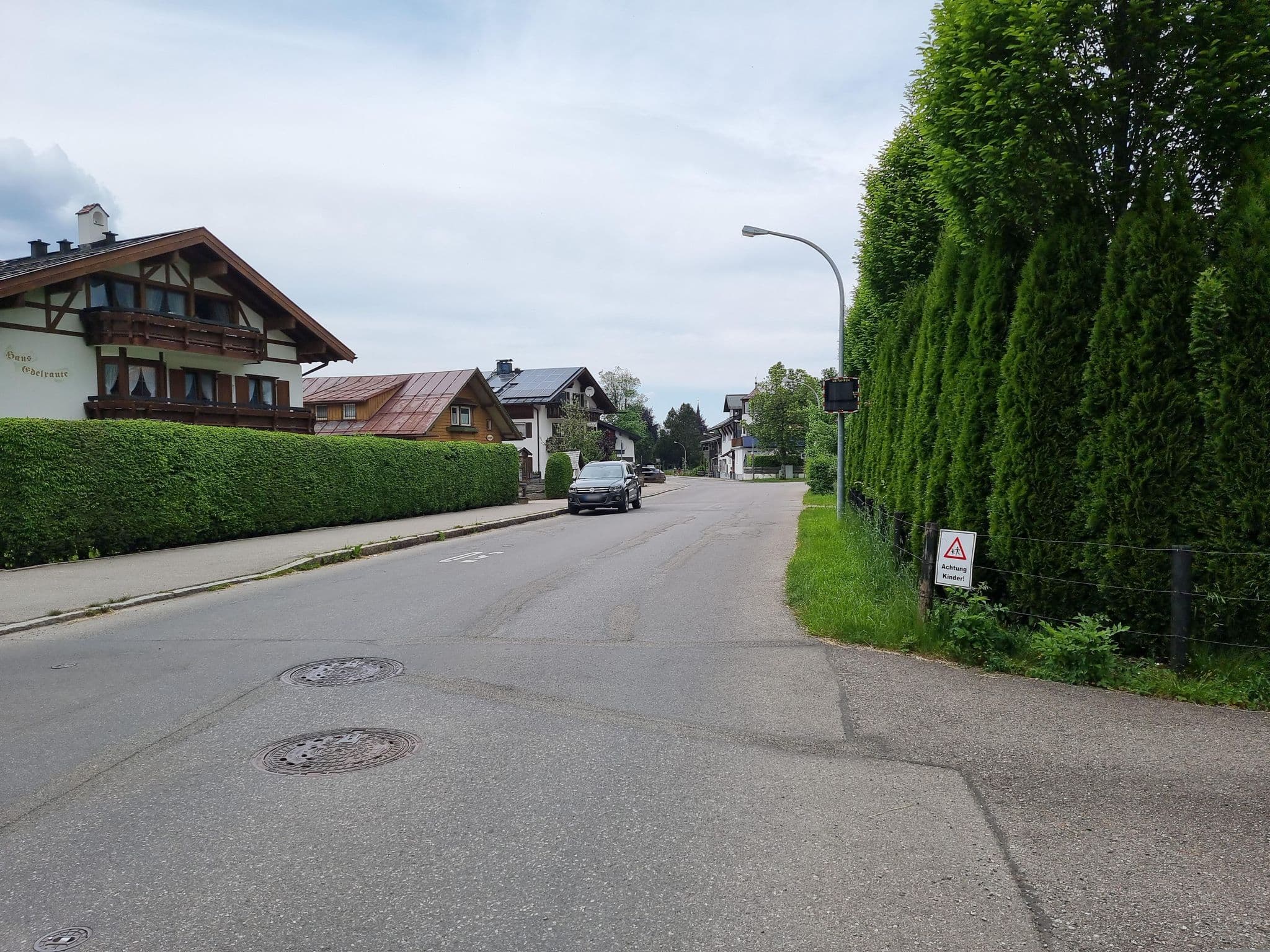 Street view near Titscher Michael Ferienwohnungen, Oberstdorf — © inextremo96 (CC BY-SA · Mapillary)