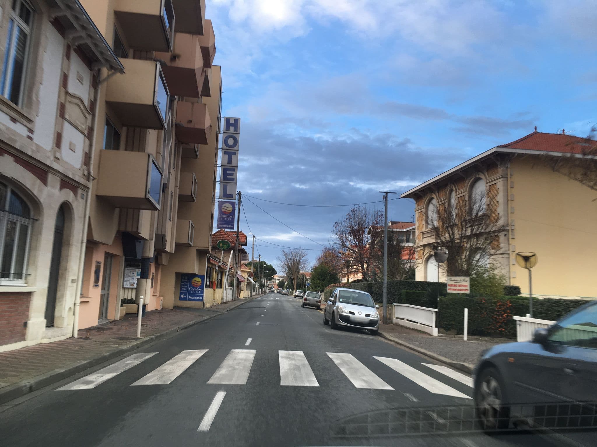 Street view near T Boutique Hotel, Arcachon — © cquest (CC BY-SA · Mapillary)