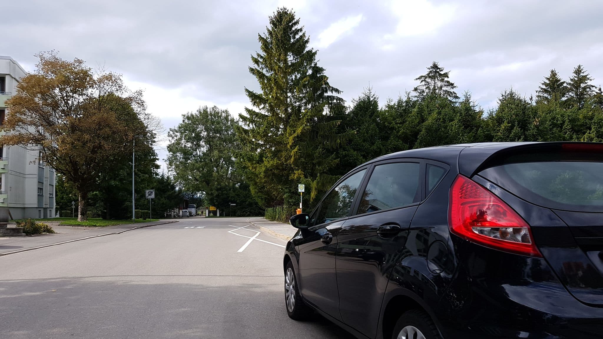 Street view near Daisy, Rex and Family, Füssen — © eliaspajares (CC BY-SA · Mapillary)
