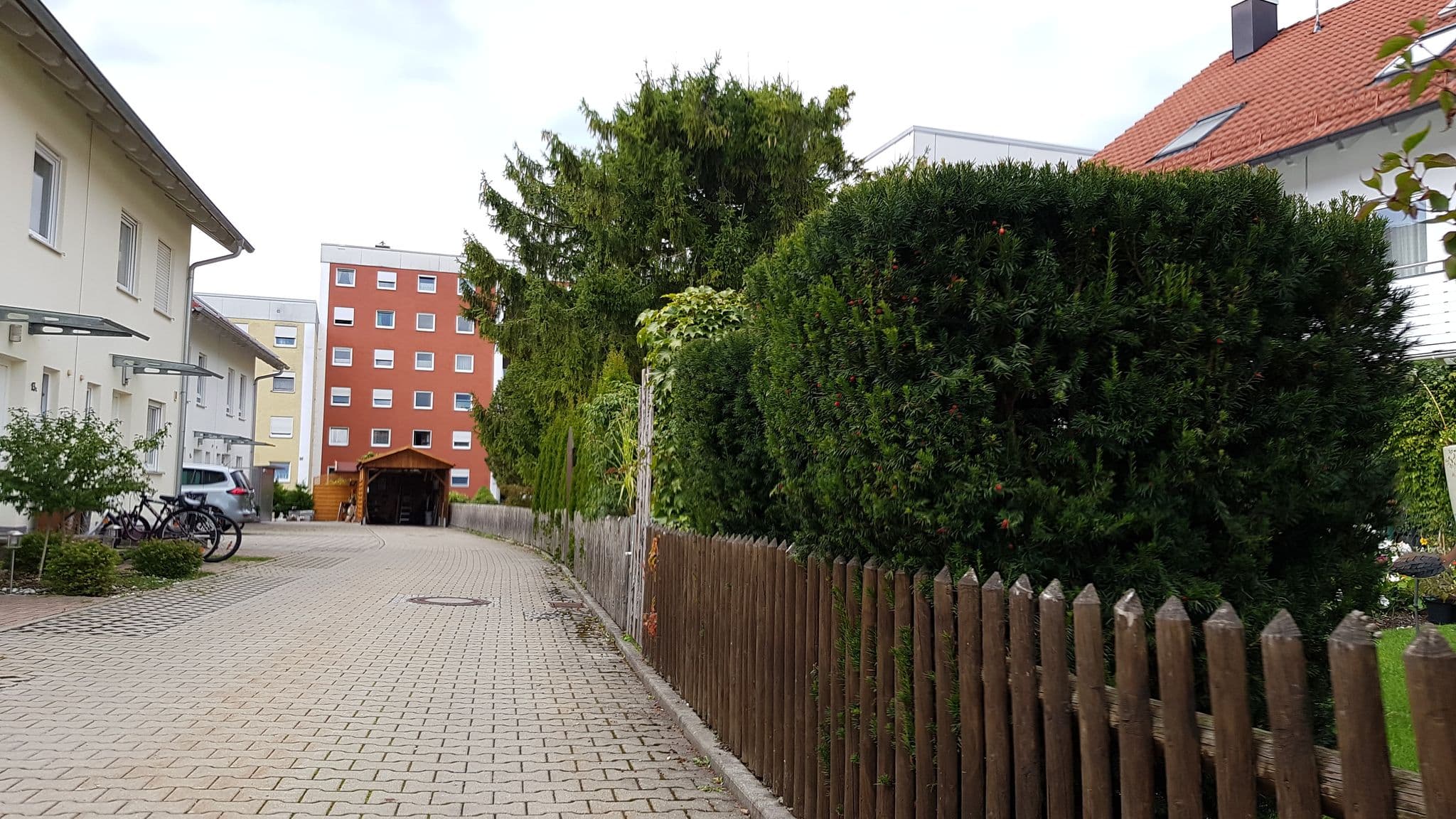 Street view near Ferienwohnungen Fahrnholz, Füssen — © eliaspajares (CC BY-SA · Mapillary)