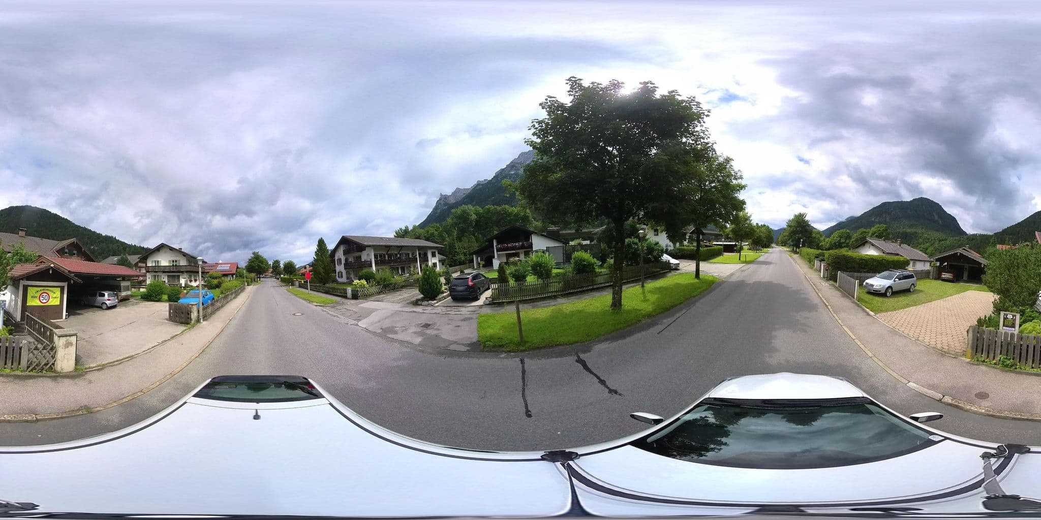 Street view near Ottilia Mayer, Mittenwald — © osmplus_org (CC BY-SA · Mapillary)