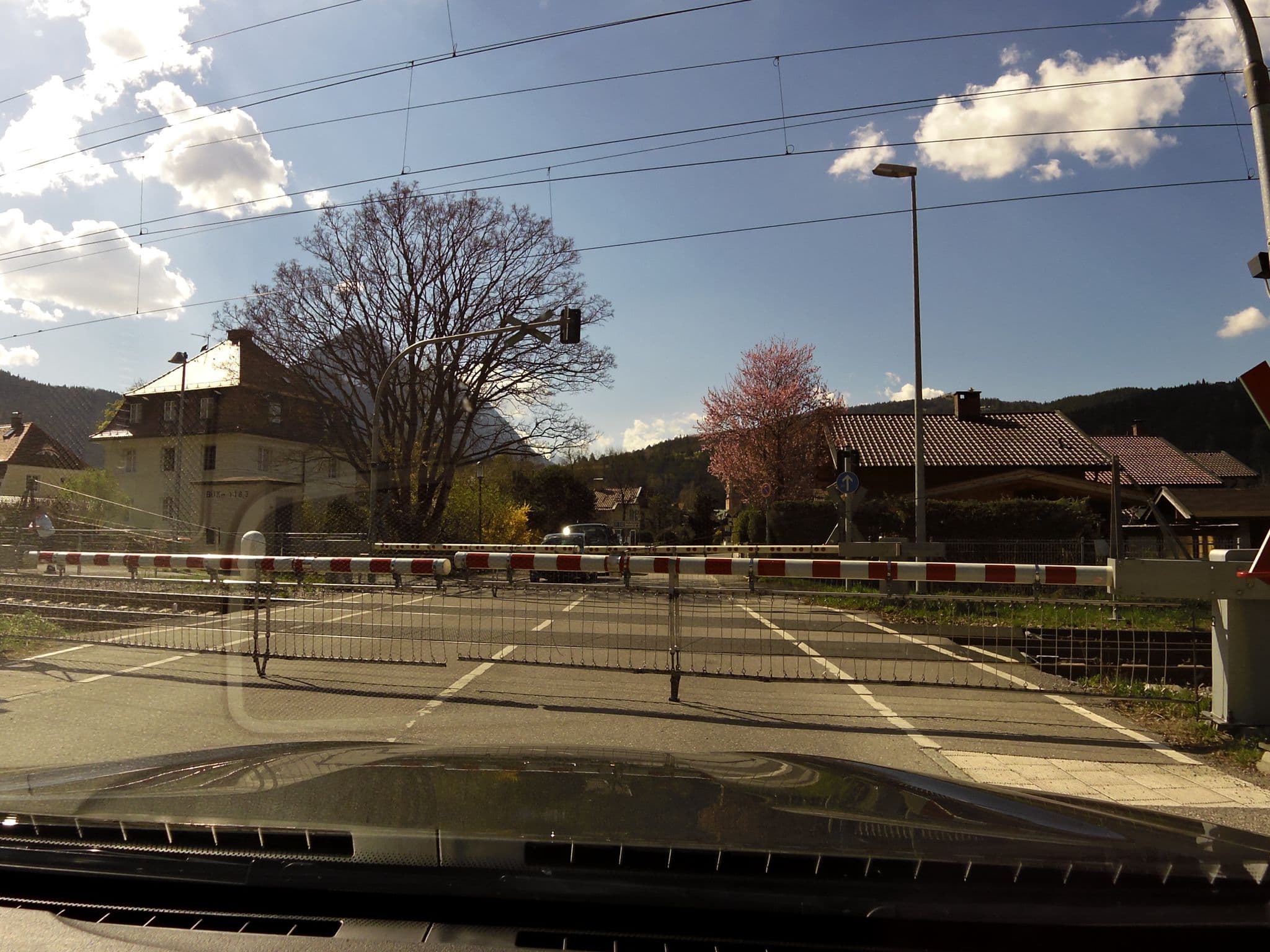 Street view near Ferienwohnung Weber, Mittenwald — © czmrtn (CC BY-SA · Mapillary)