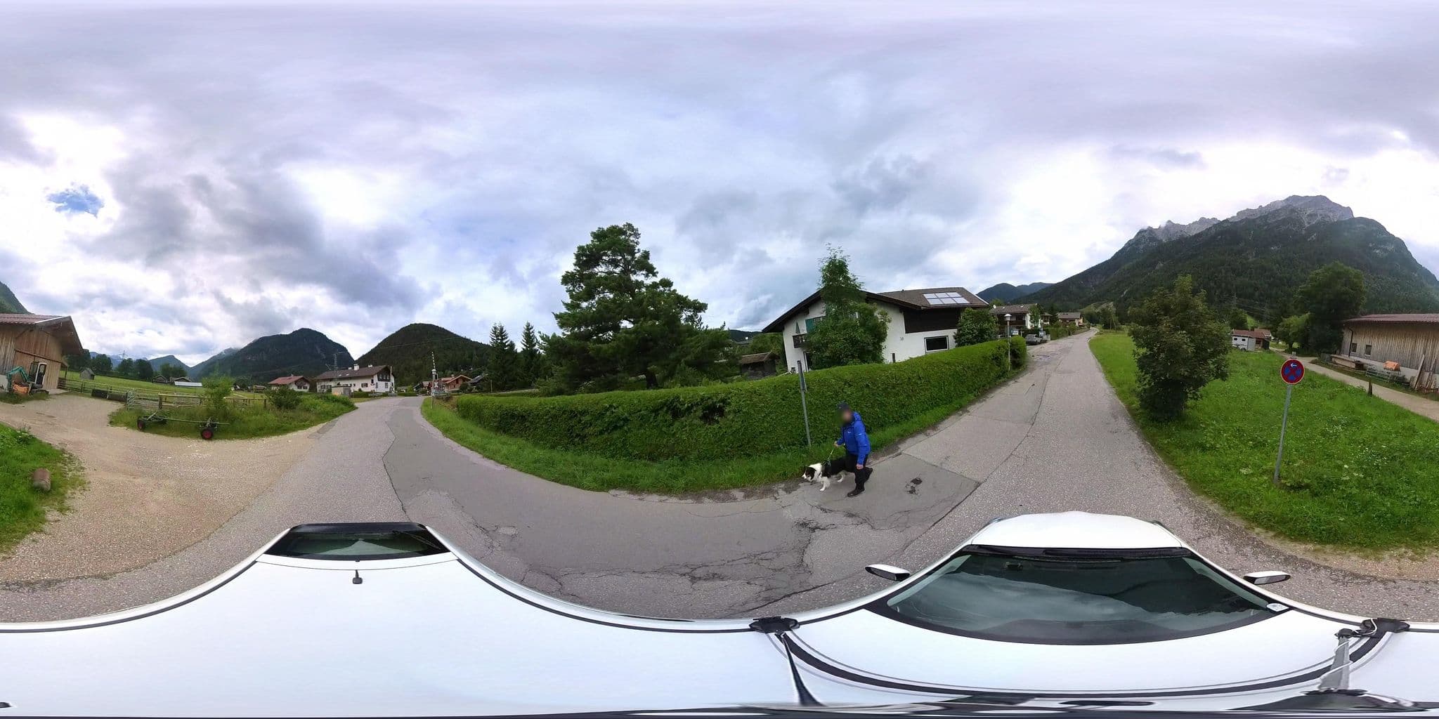 Street view near Gästehaus Döring, Mittenwald — © osmplus_org (CC BY-SA · Mapillary)