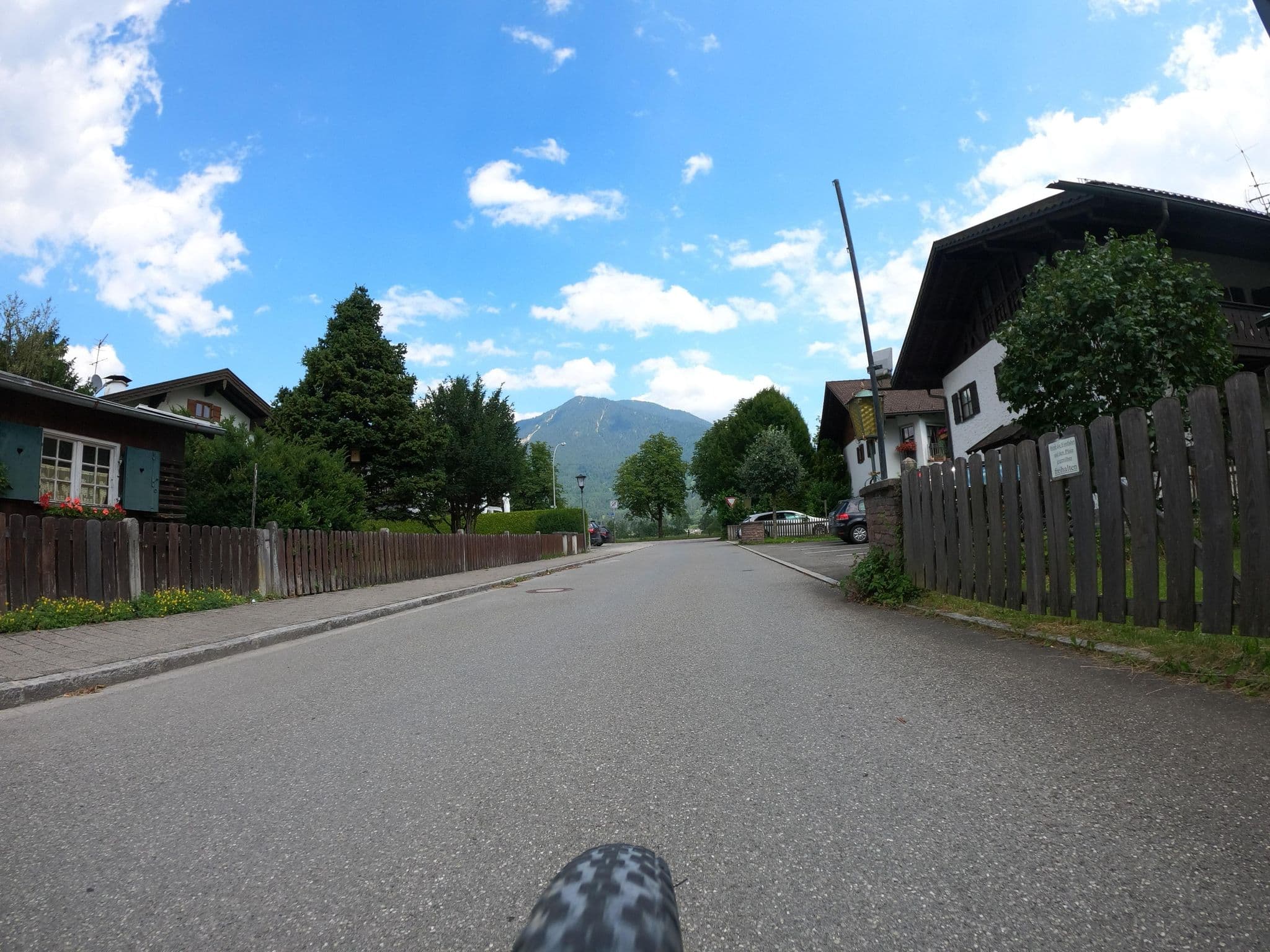 Street view near Gästehaus Strasser, Garmisch-Partenkirchen — © plexi32 (CC BY-SA · Mapillary)