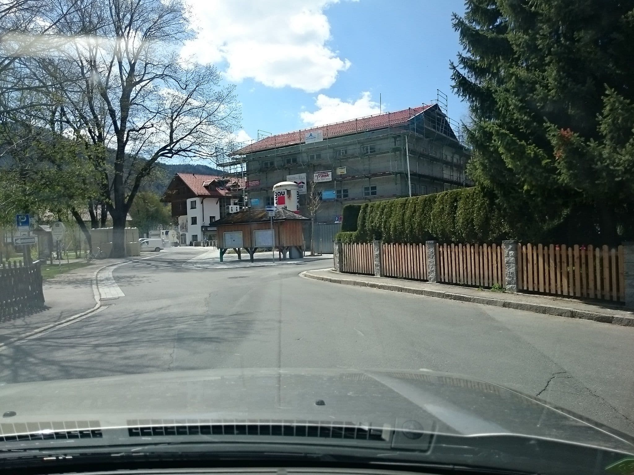 Street view near Küffler Maria, Mittenwald — © voschix (CC BY-SA · Mapillary)