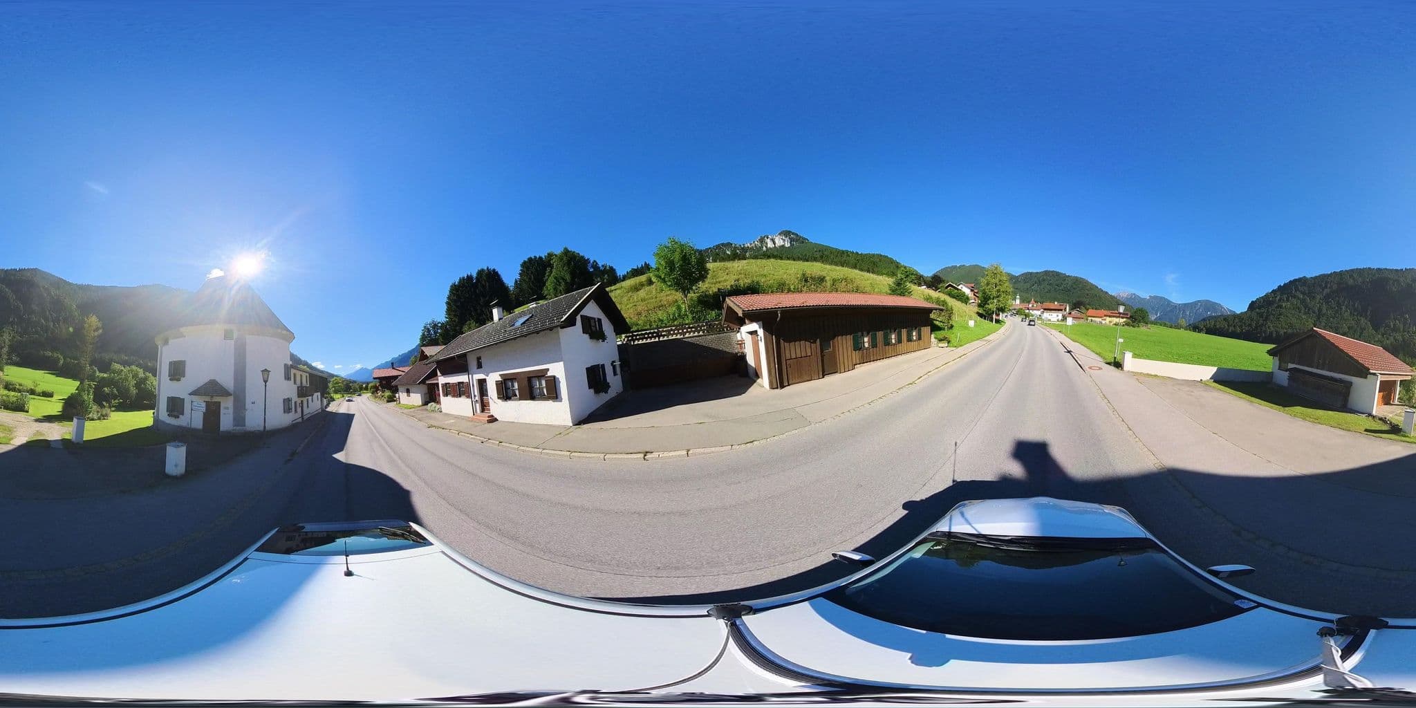 Street view near Gästehaus Hohenleitner, Oberammergau — © osmplus_org (CC BY-SA · Mapillary)