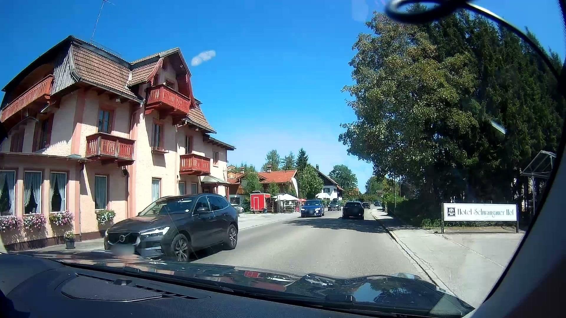 Street view near Hotel Schwangauer Hof, Schwangau — © micmin1972 (CC BY-SA · Mapillary)