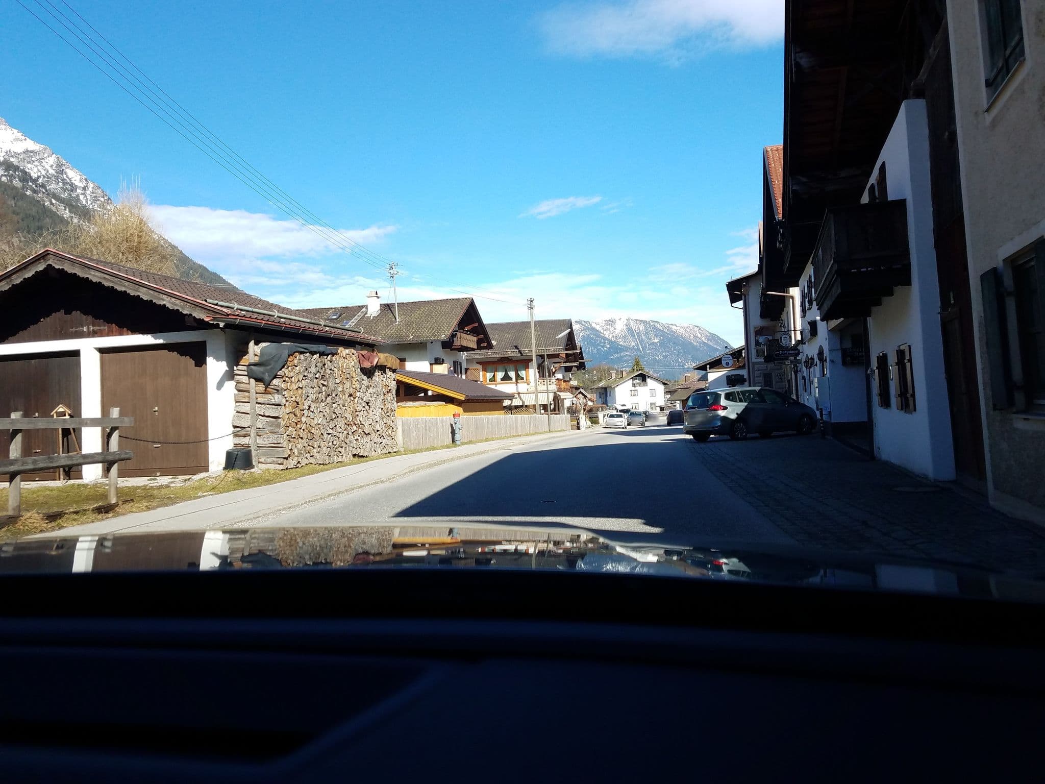 Street view near Zum Franziskaner, Christian Rötting, Grainau — © nabamb (CC BY-SA · Mapillary)