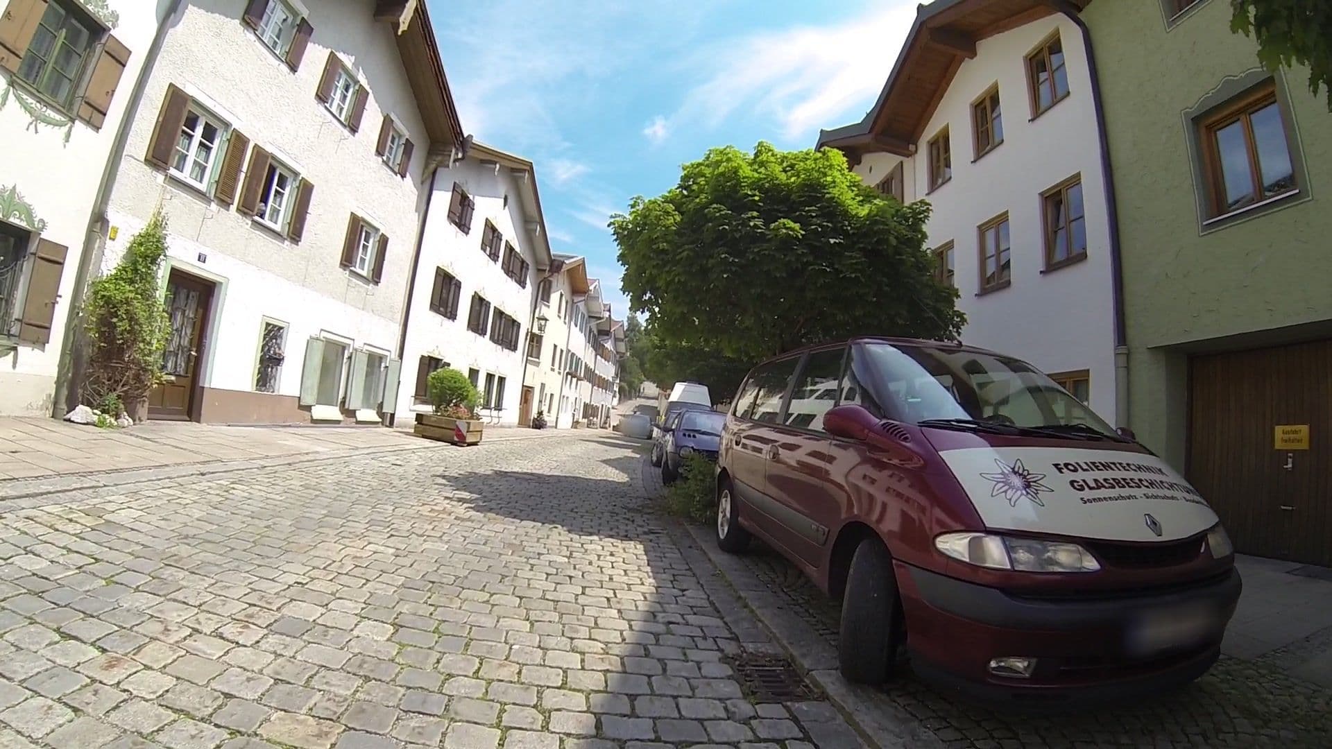 Street view near Ferienwohnungen Füssen, Familie Feneberg, Füssen — © gpsvid (CC BY-SA · Mapillary)