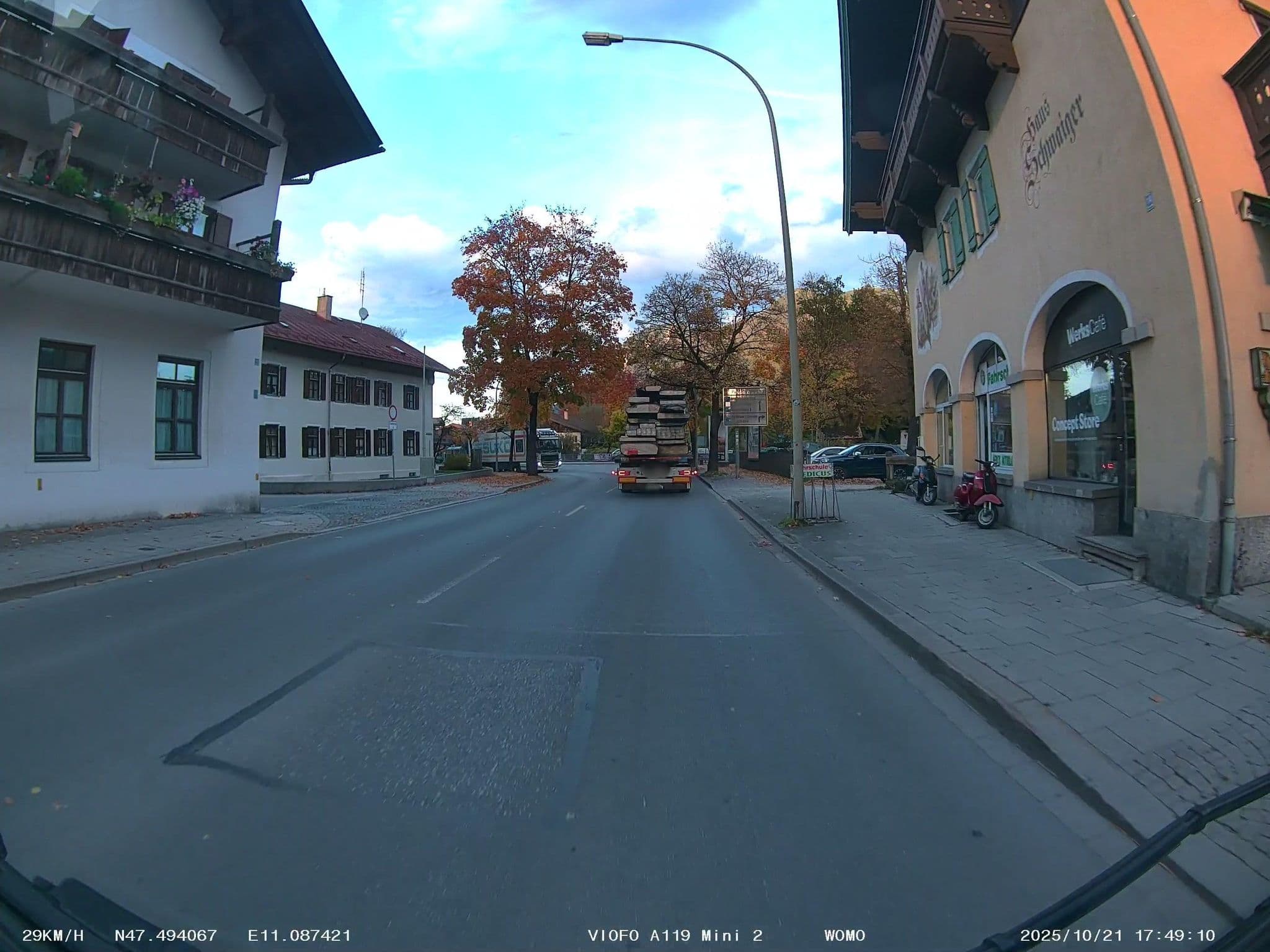 Street view near Apartment am Mohrenplatz, Garmisch-Partenkirchen — © soulcover (CC BY-SA · Mapillary)