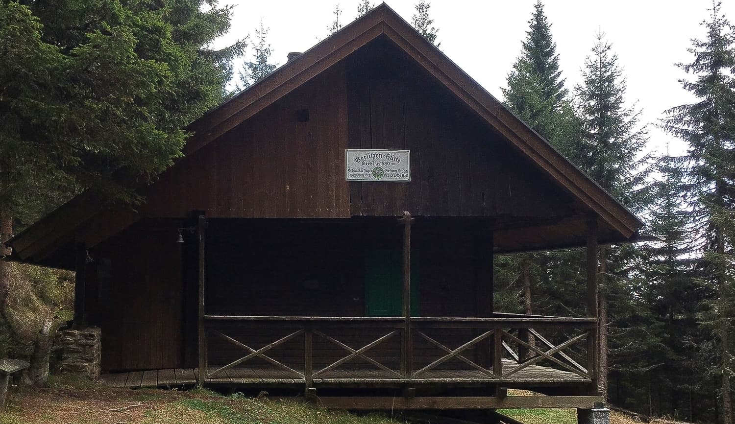 Gerlitzenhütte (via Wikimedia Commons, CC BY 4.0)