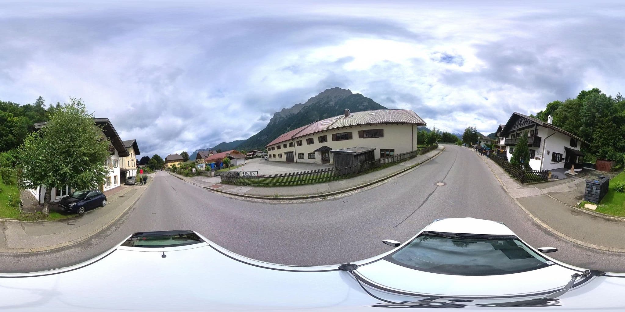 Street view near Hotel "Zur Brücke", Mittenwald — © osmplus_org (CC BY-SA · Mapillary)