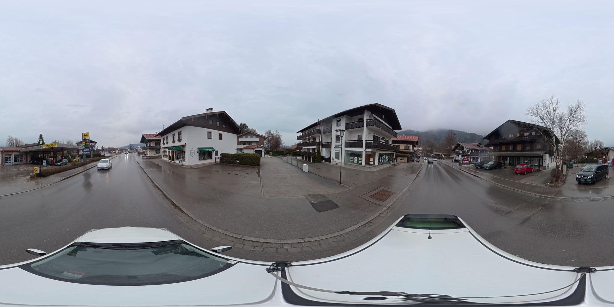 Street view near Gästehaus Sommer, Rottach-Egern — © osmplus_org (CC BY-SA · Mapillary)