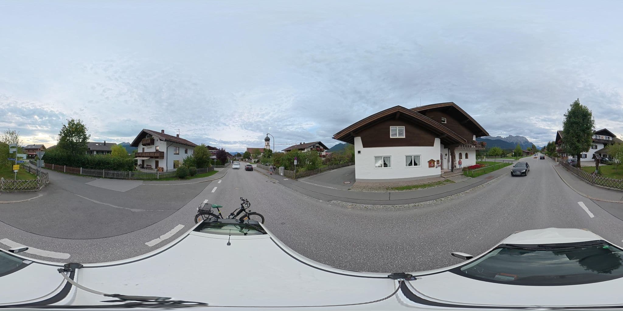 Street view near Gästehaus Isartal Josef & Elisabeth Neuner, Krün — © osmplus_org (CC BY-SA · Mapillary)
