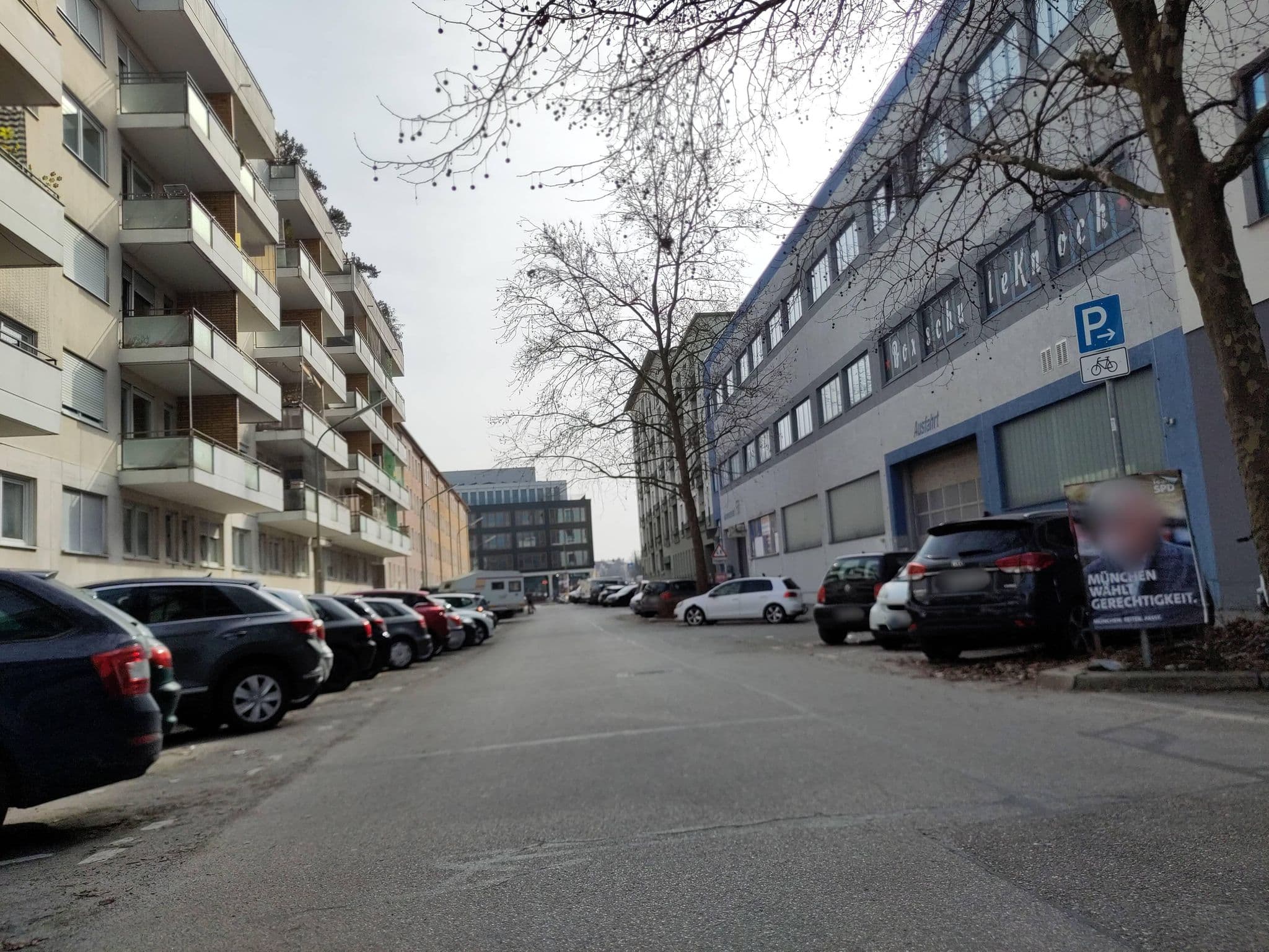 Street view near Campanile Muenchen Sendling, Munich — © thmunichways (CC BY-SA · Mapillary)