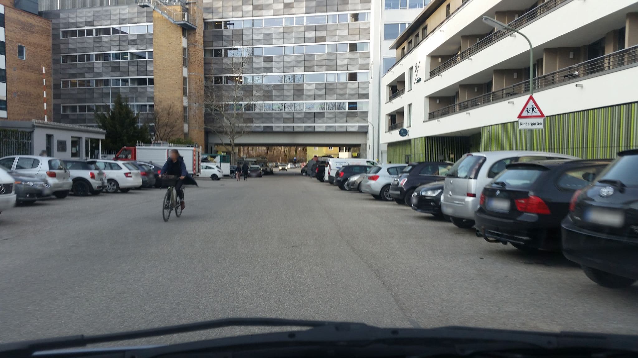 Street view near DD Suites Serviced Apartments, Munich — © alpe374 (CC BY-SA · Mapillary)