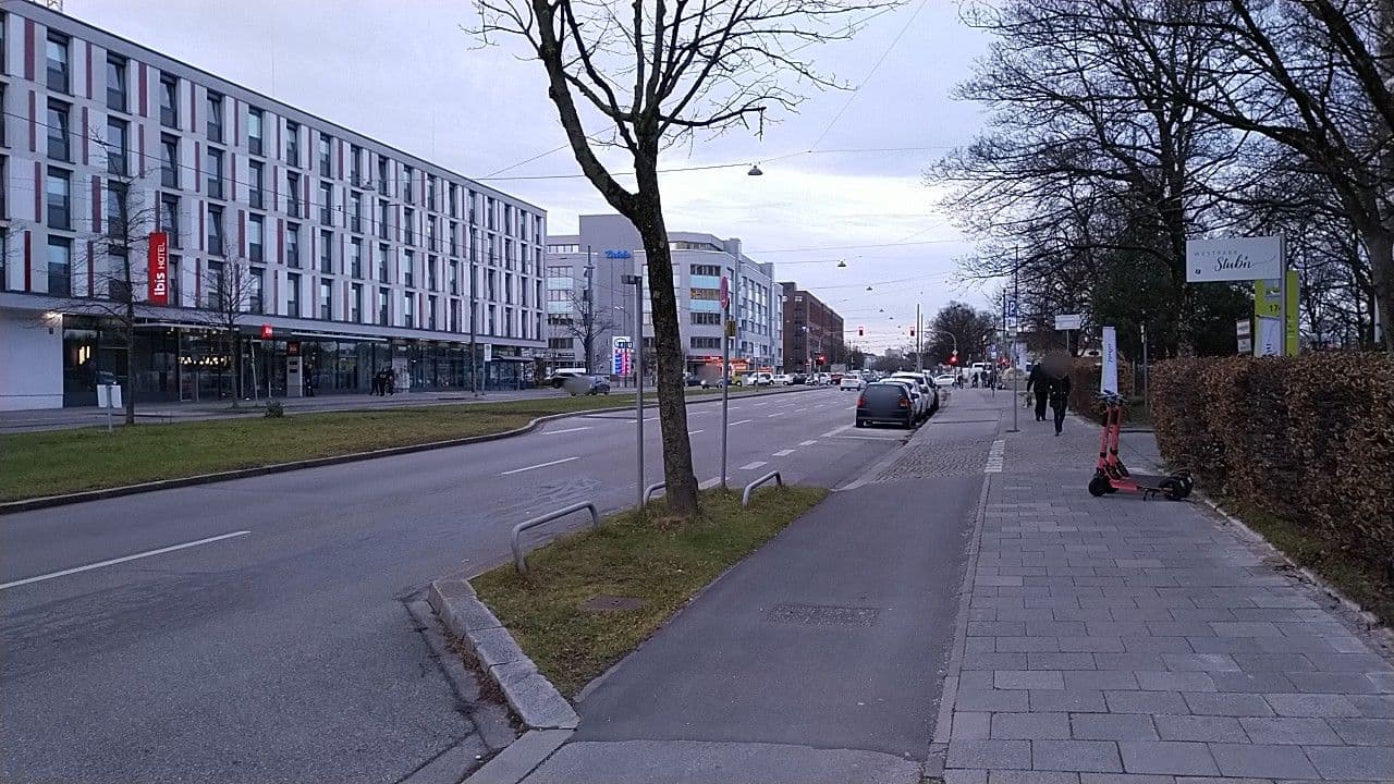 Street view near Brera Serviced Apartments München, Munich — © venutaro (CC BY-SA · Mapillary)