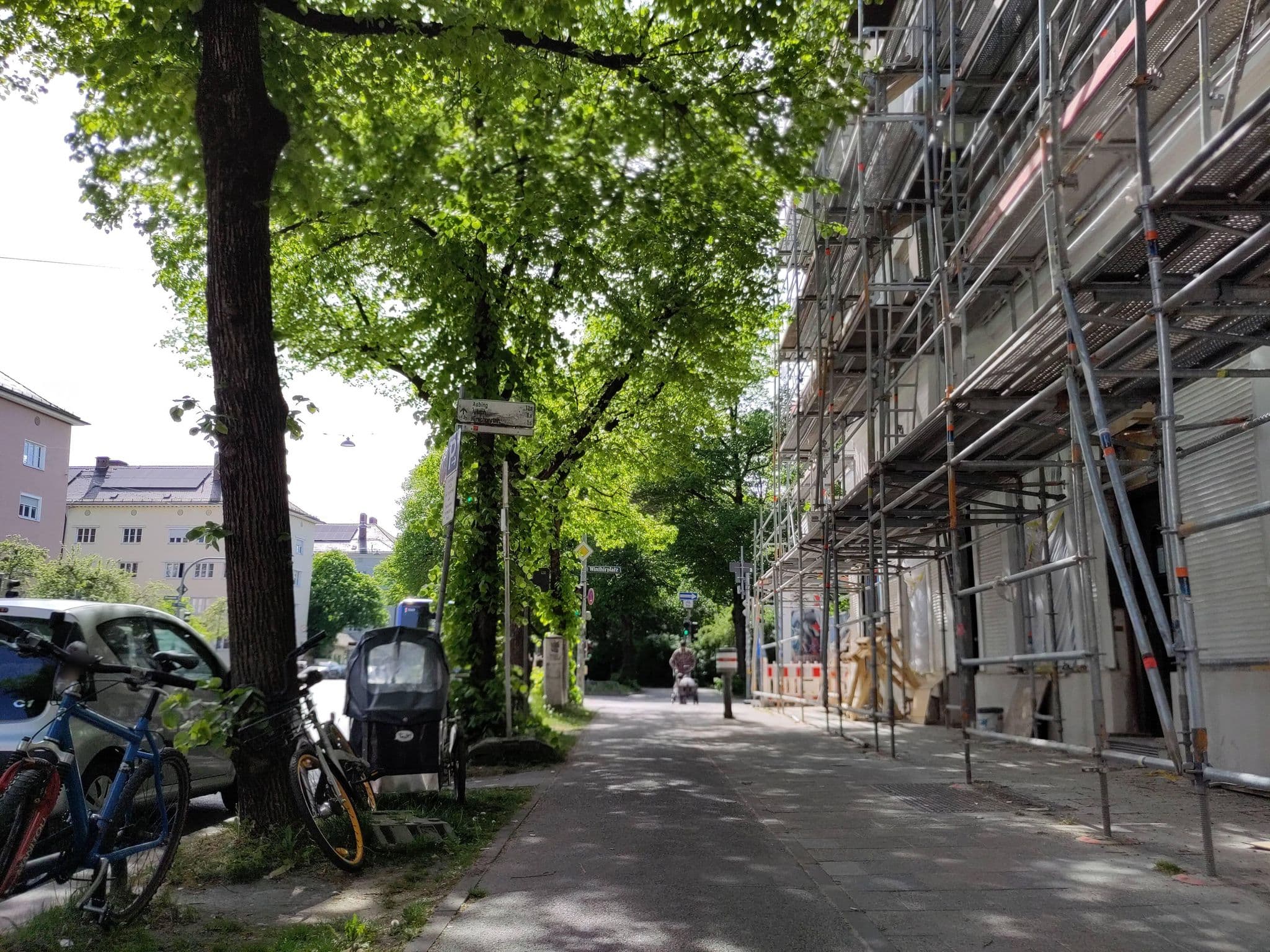Street view near DJH Youth Hostel Muenchen-City, Munich — © thmunichways (CC BY-SA · Mapillary)