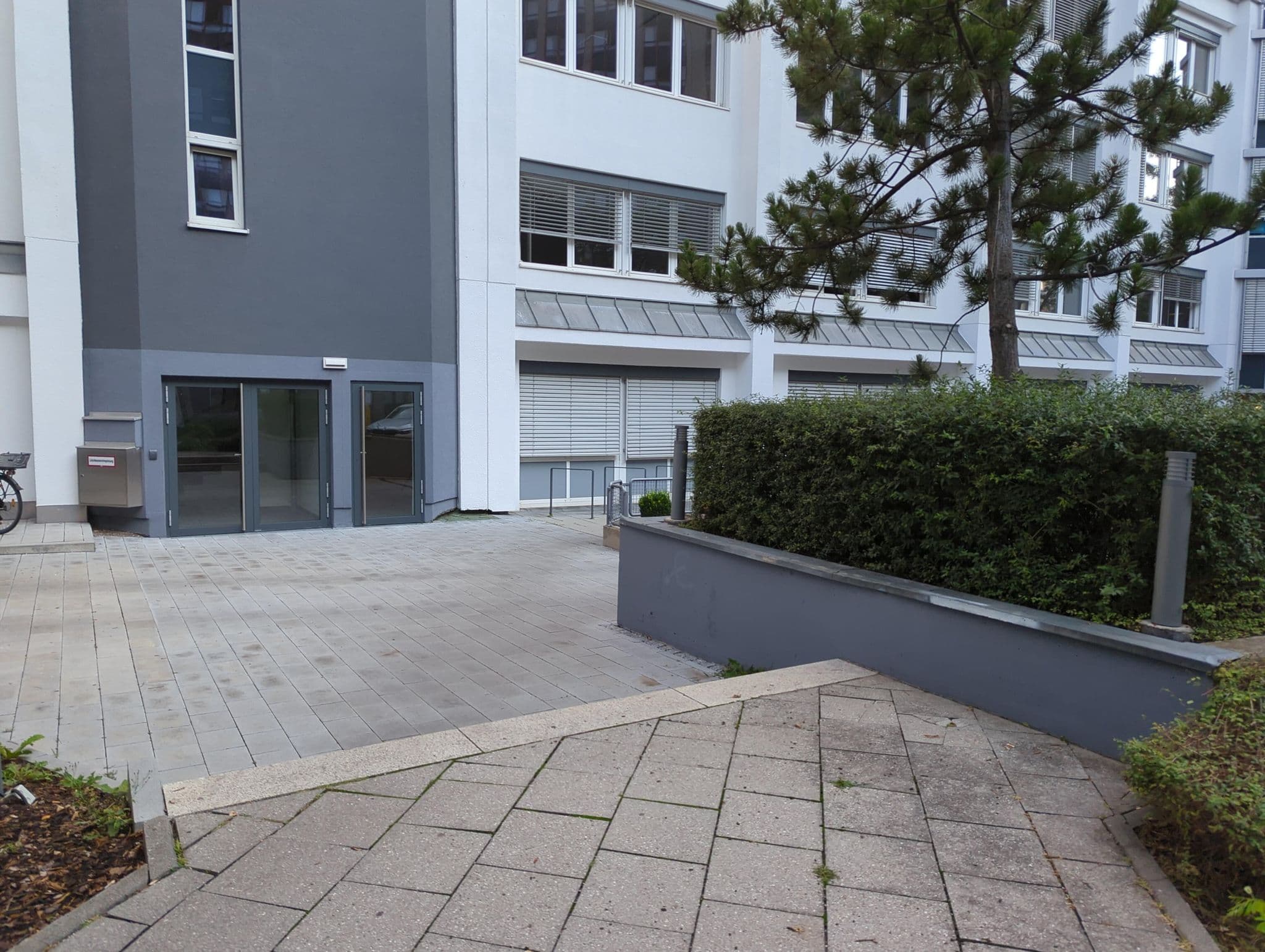 Street view near Heineken Hospitality Desk@Sheraton Westpark Hotel, Munich — © ente (CC BY-SA · Mapillary)