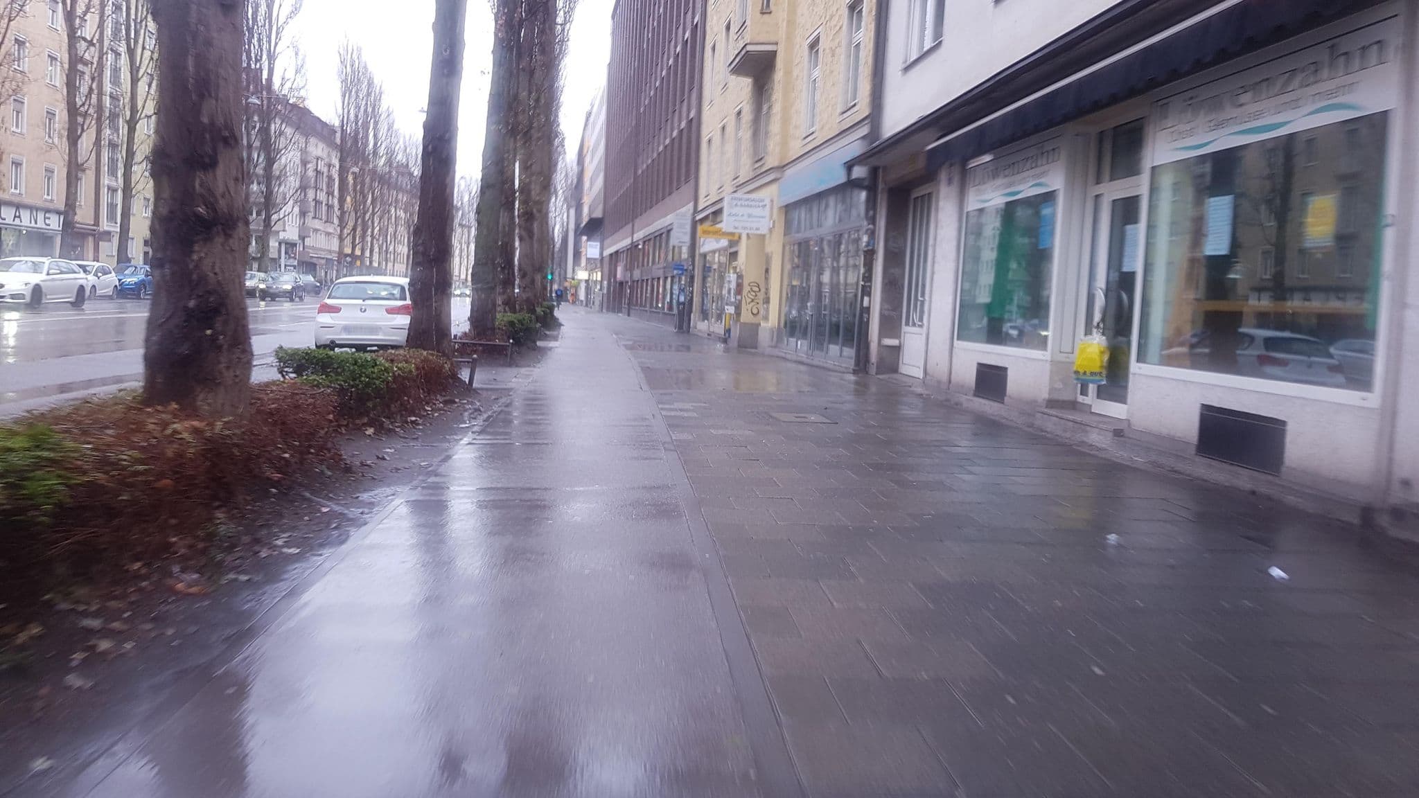 Street view near Bavaria Boardinghouse, Munich — © thmunichways (CC BY-SA · Mapillary)