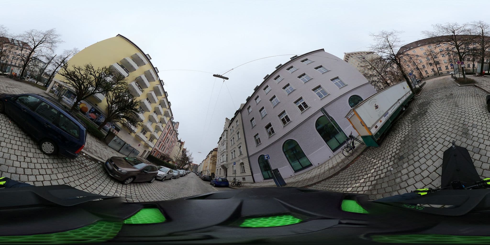 Street view near Sani Resort, Munich — © stephanesser (CC BY-SA · Mapillary)