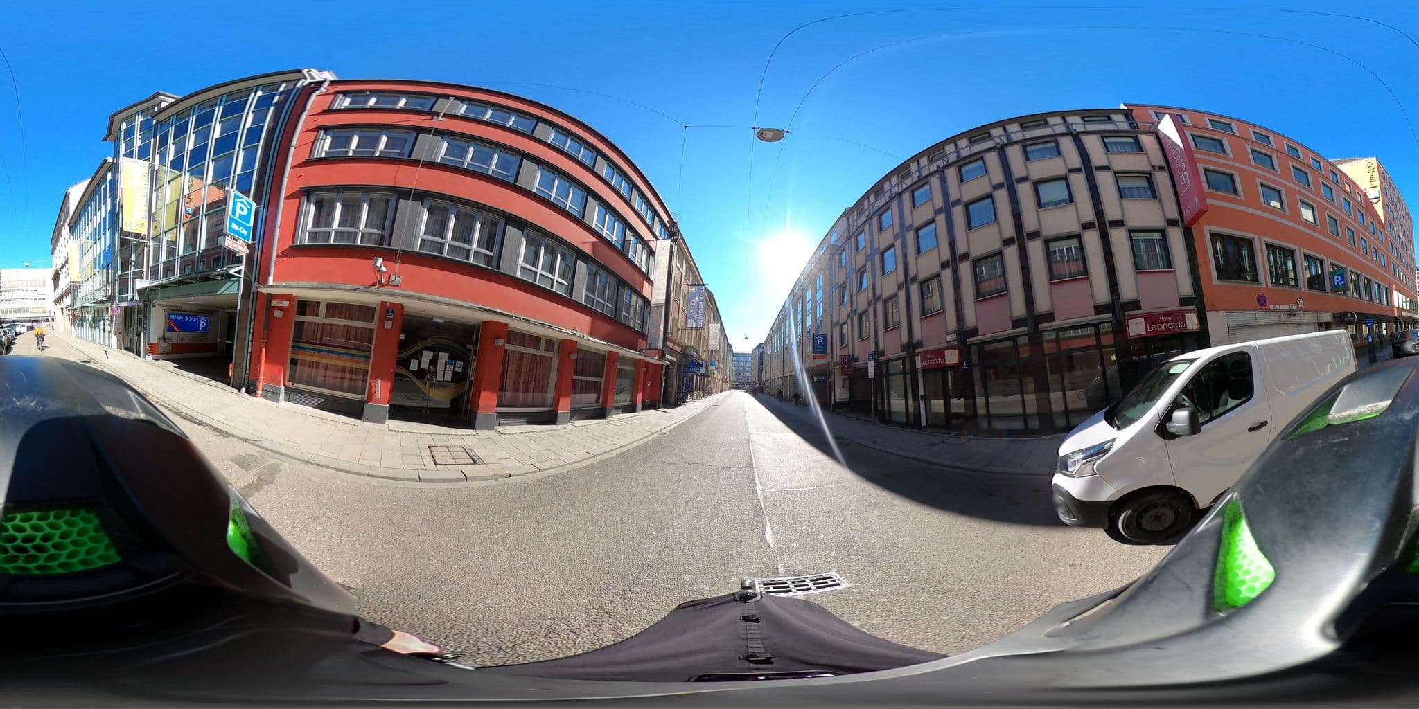 Street view near Wombat's Hostel, Munich — © stephanesser (CC BY-SA · Mapillary)